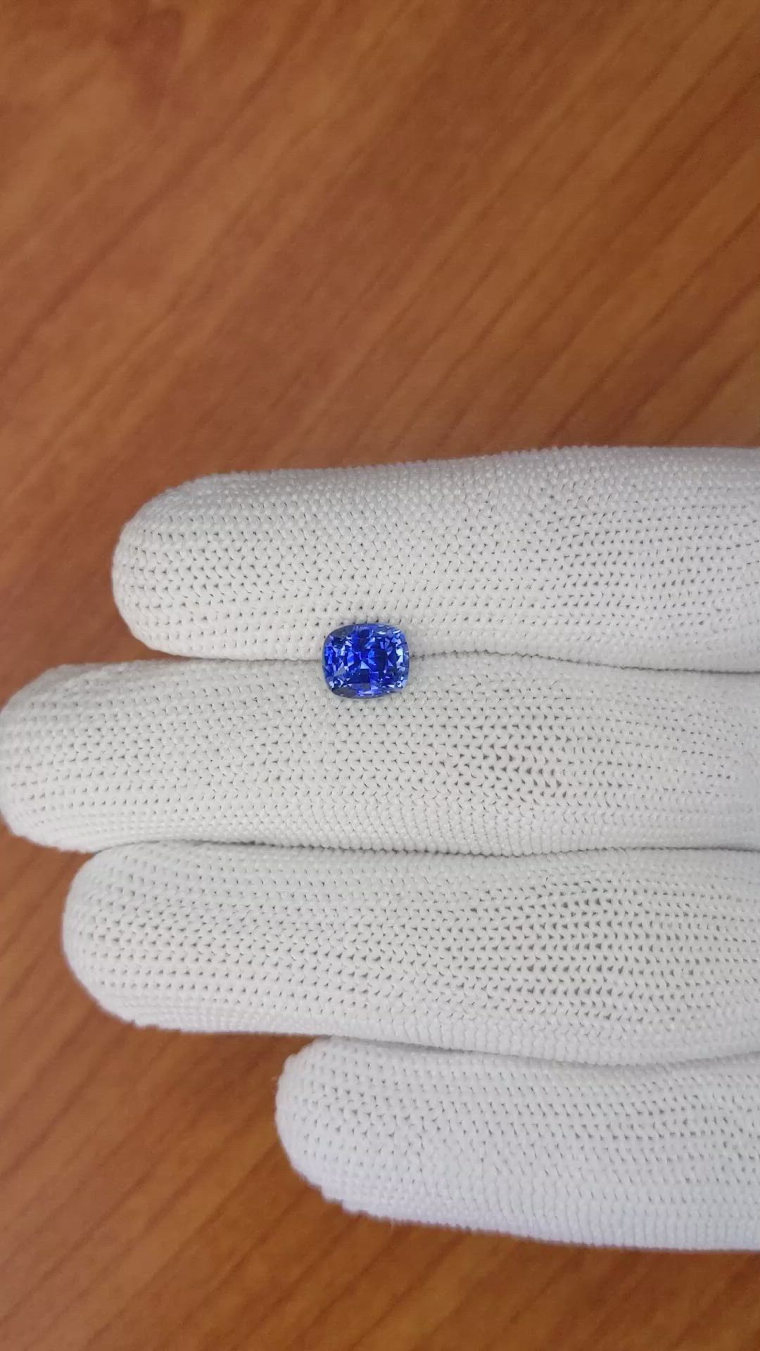 1.81 Ct. Blue Sapphire from Ceylon (Sri Lanka) Size Video