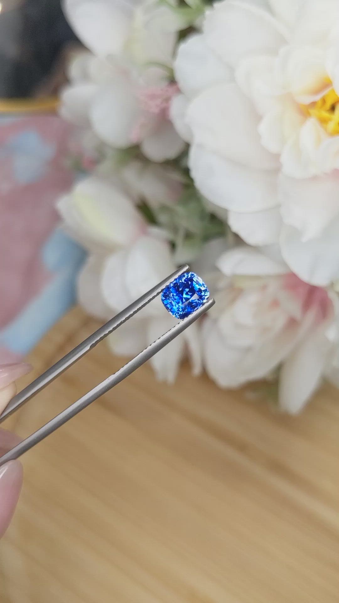 1.81 Ct. Blue Sapphire from Ceylon (Sri Lanka) Size Video