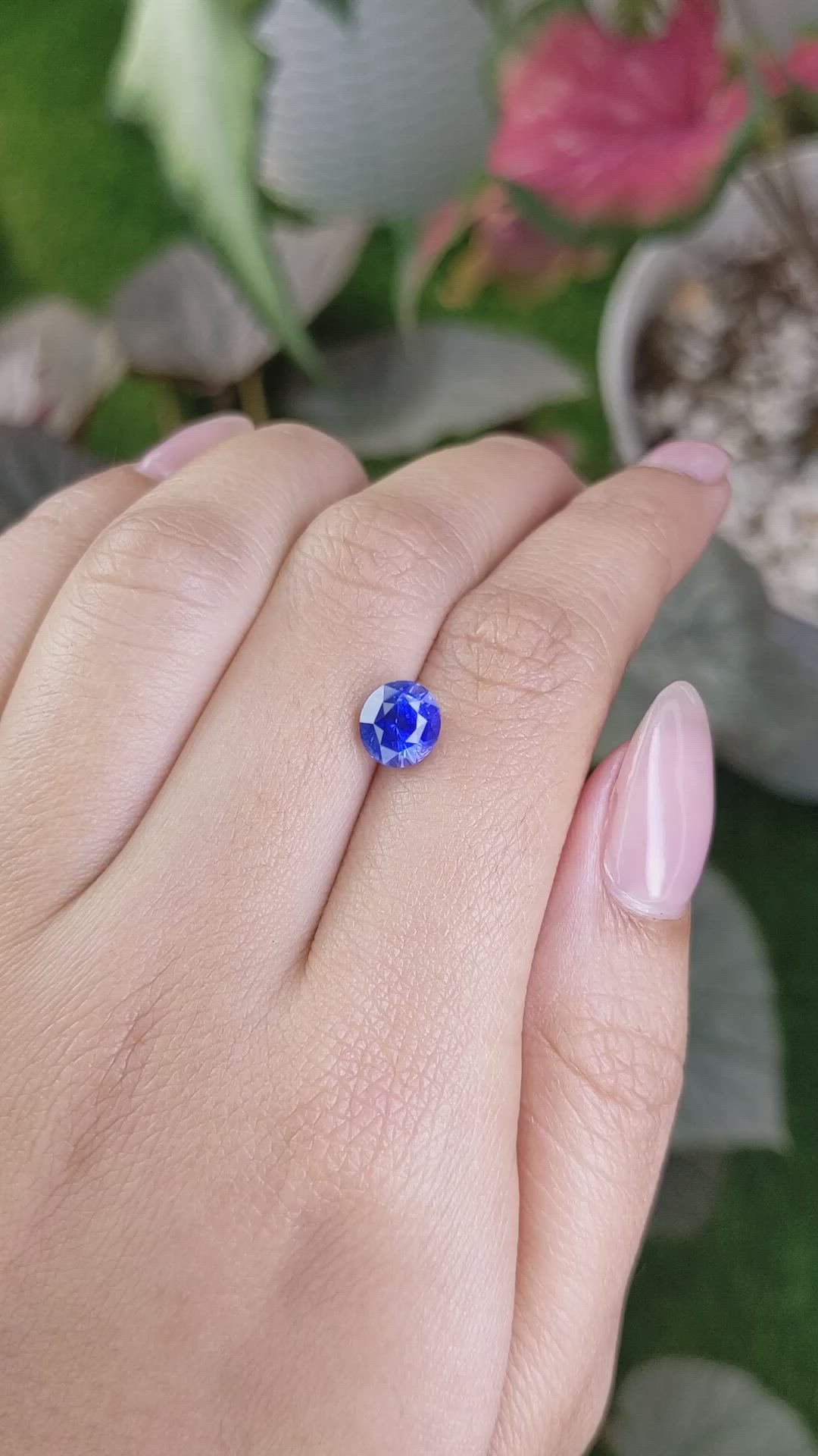 2.14 Ct. Blue Sapphire from Ceylon (Sri Lanka) Size Video