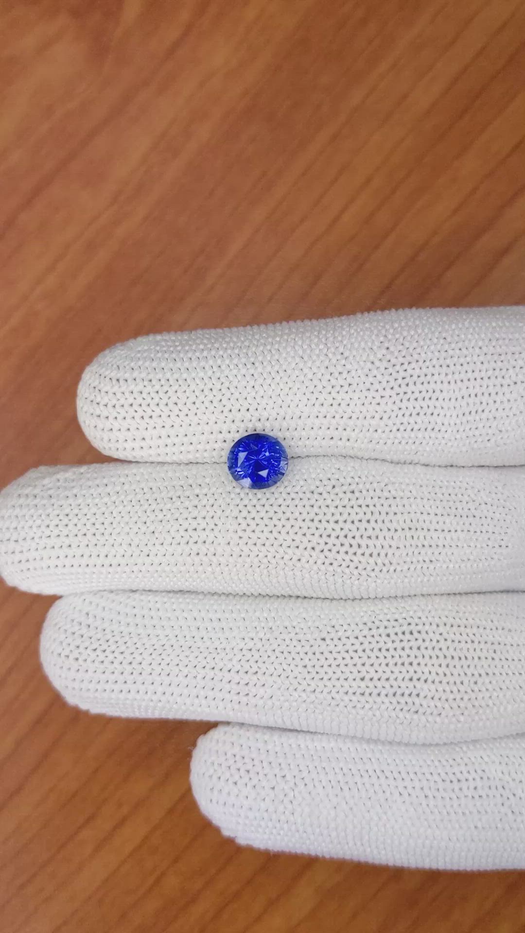 2.14 Ct. Blue Sapphire from Ceylon (Sri Lanka) Size Video
