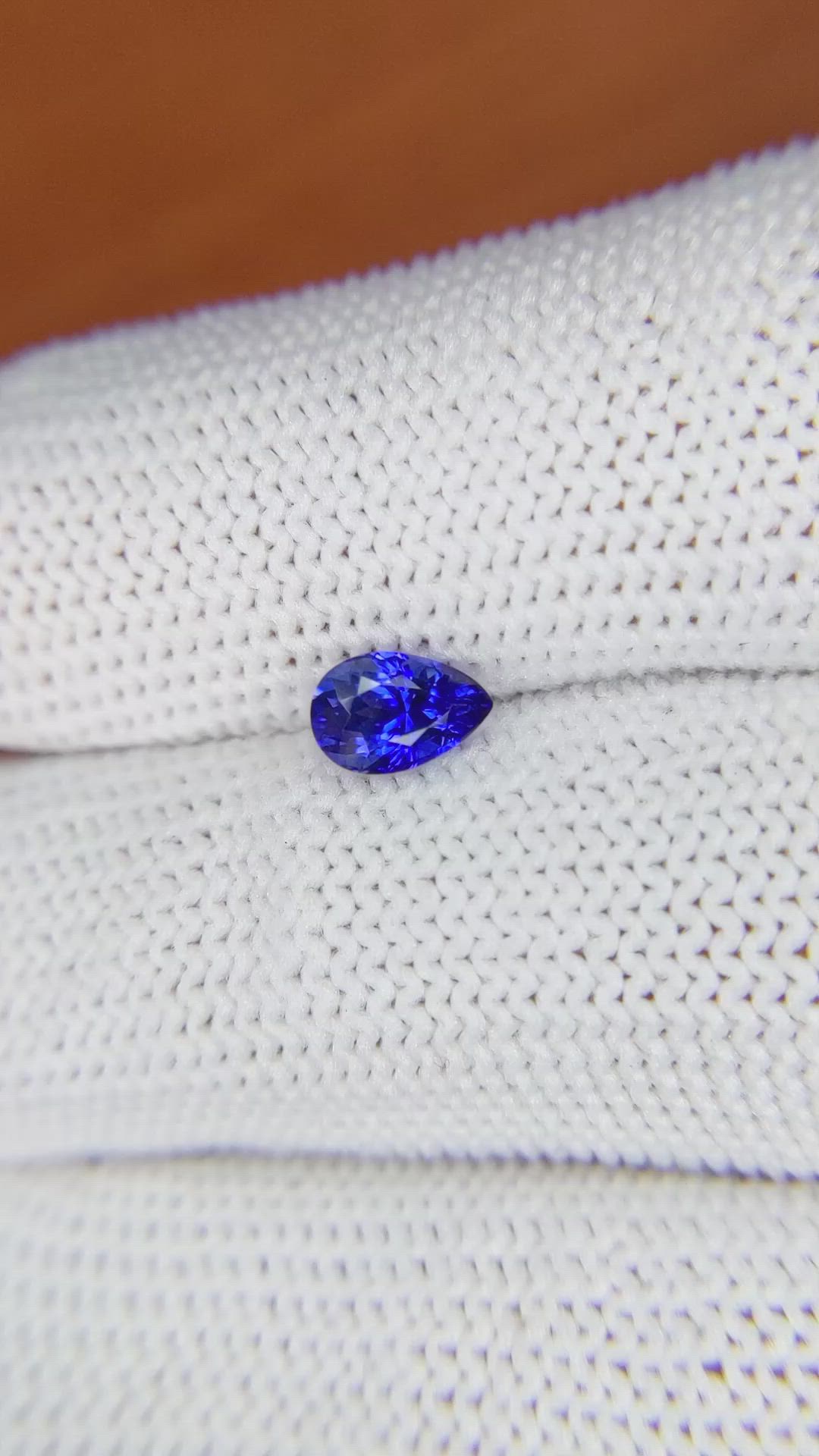 0.78 Ct. Blue Sapphire from Ceylon (Sri Lanka) Size Video