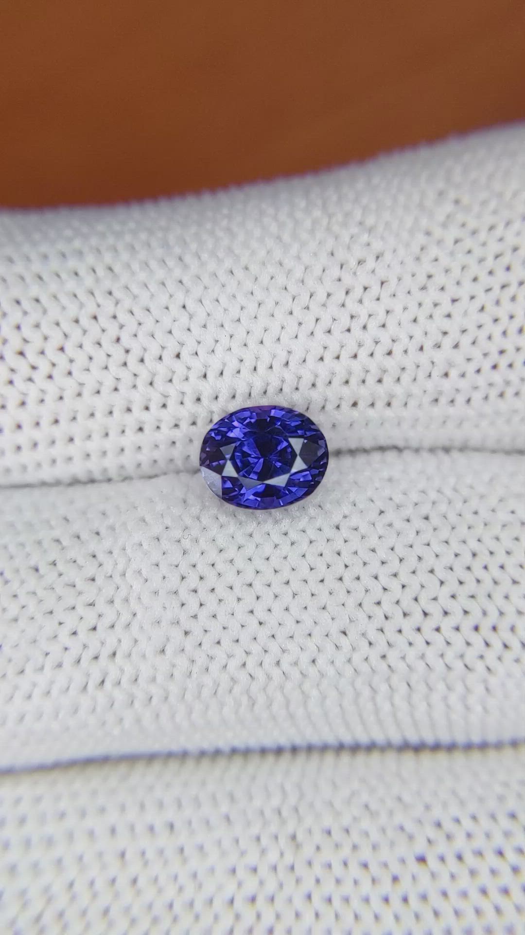 1.76 Ct. Color Change Sapphire from Ceylon (Sri Lanka) Size Video