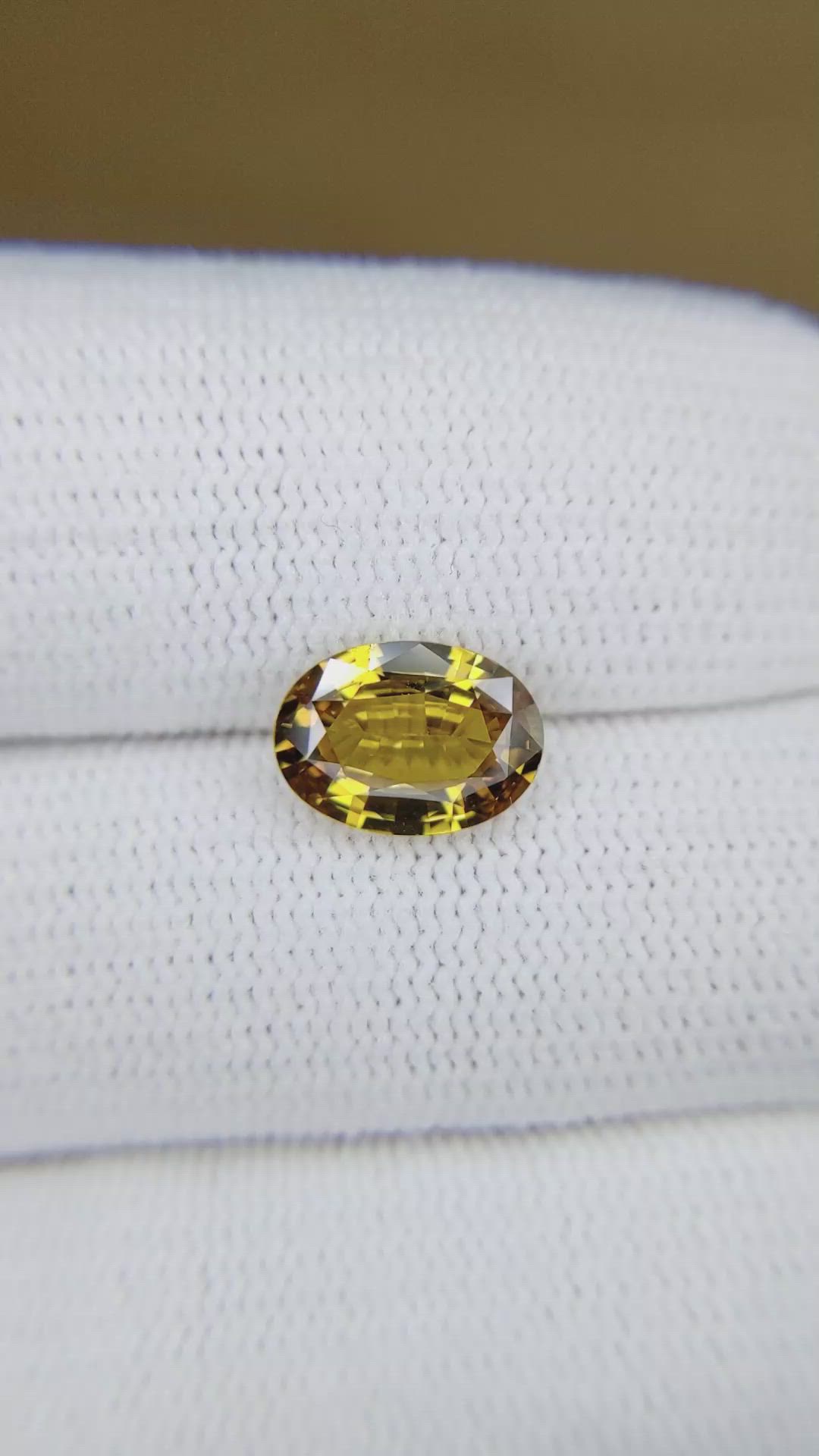 2.04 Ct. Yellowish Brown Sapphire from Ceylon (Sri Lanka) Size Video