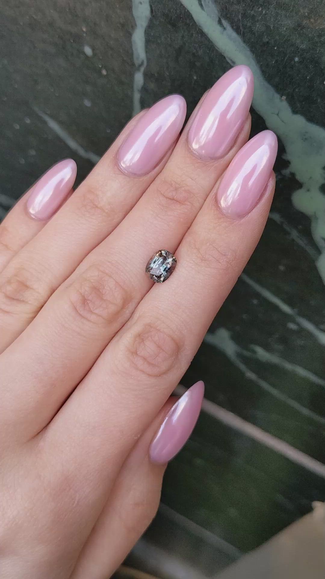 1.78 Ct. Bi Color Sapphire from Ceylon (Sri Lanka) Size Video