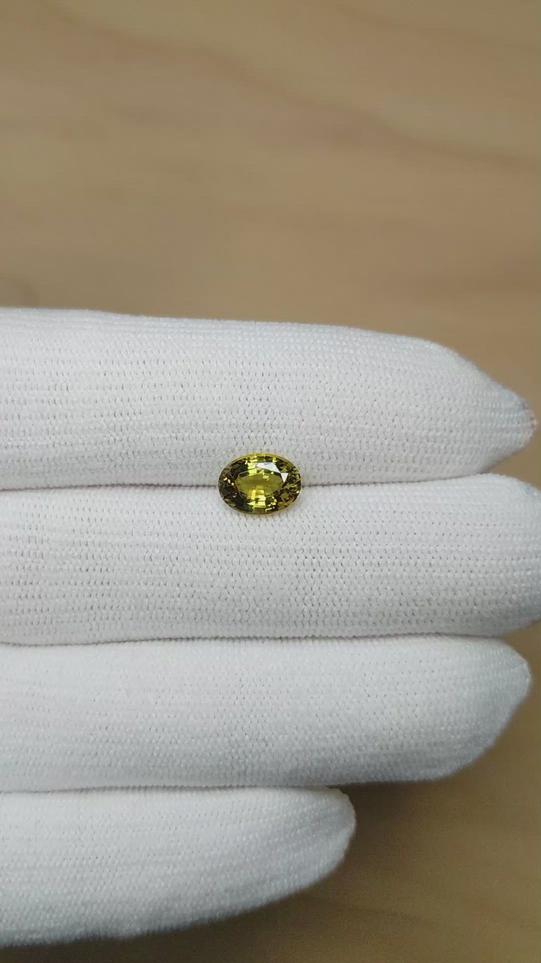 1.82 Ct. Yellowish Green Sapphire from Ceylon (Sri Lanka) Size Video