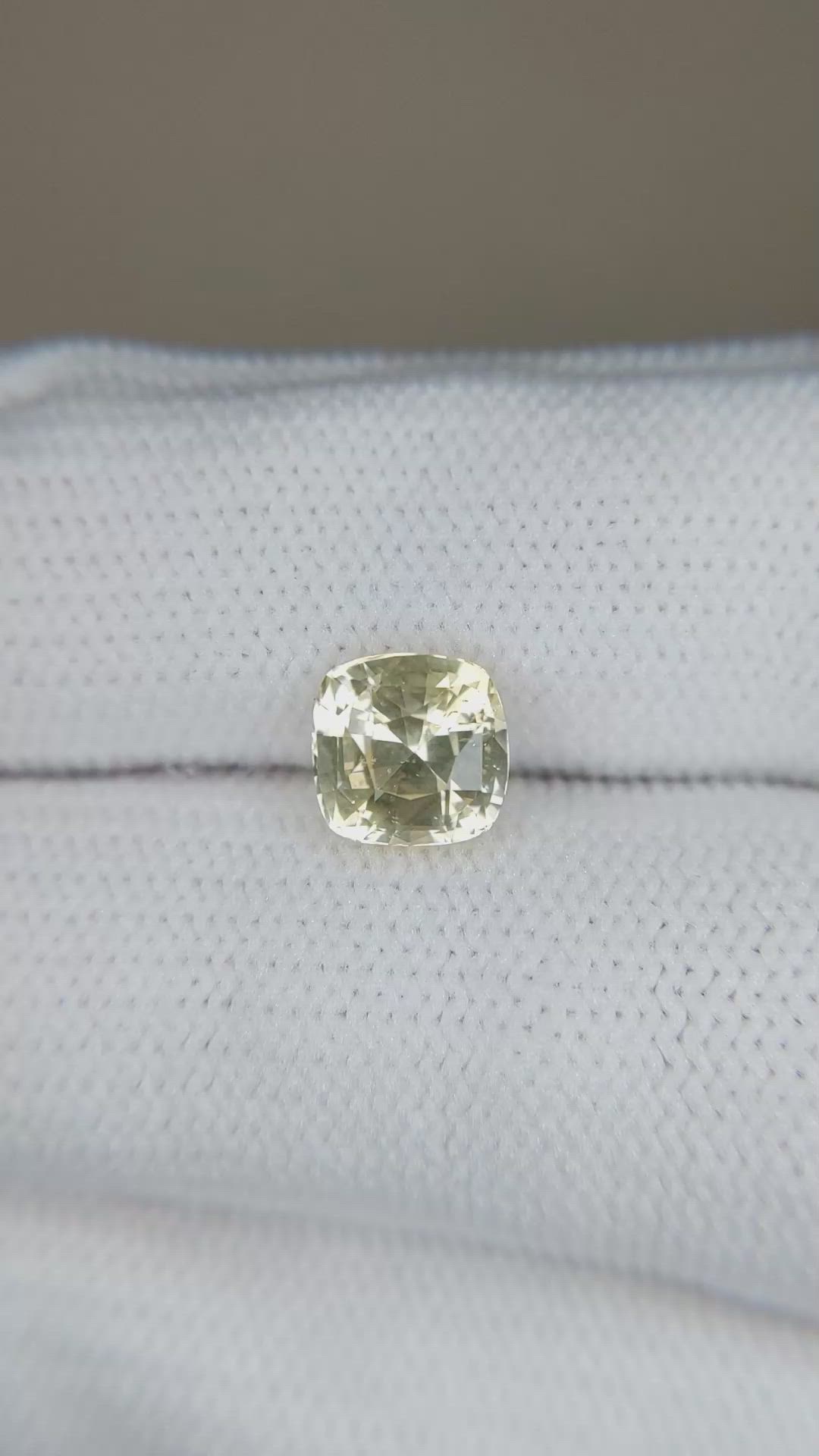 1.81 Ct. Yellow Sapphire from Ceylon (Sri Lanka) Size Video