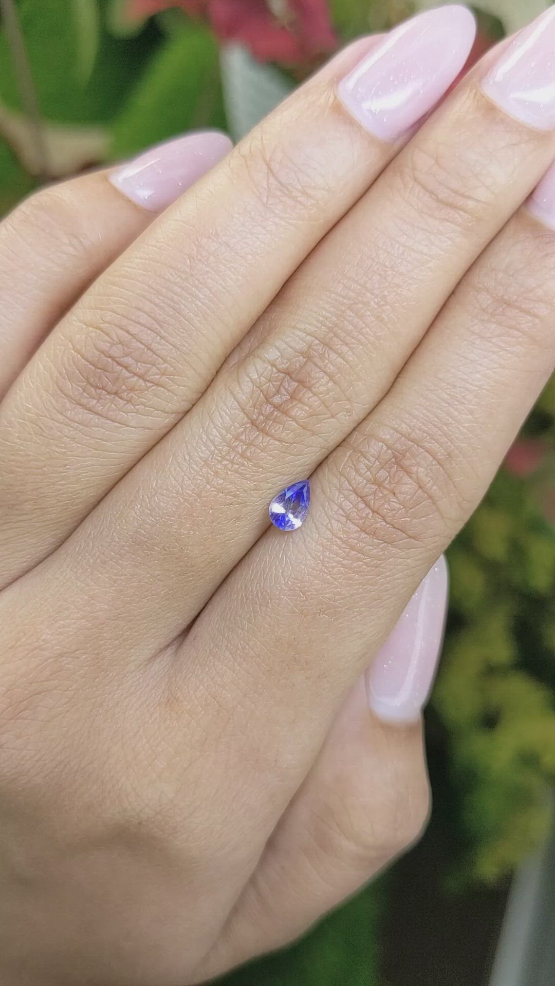 0.45 Ct. Bi Color Sapphire from Ceylon (Sri Lanka) Size Video