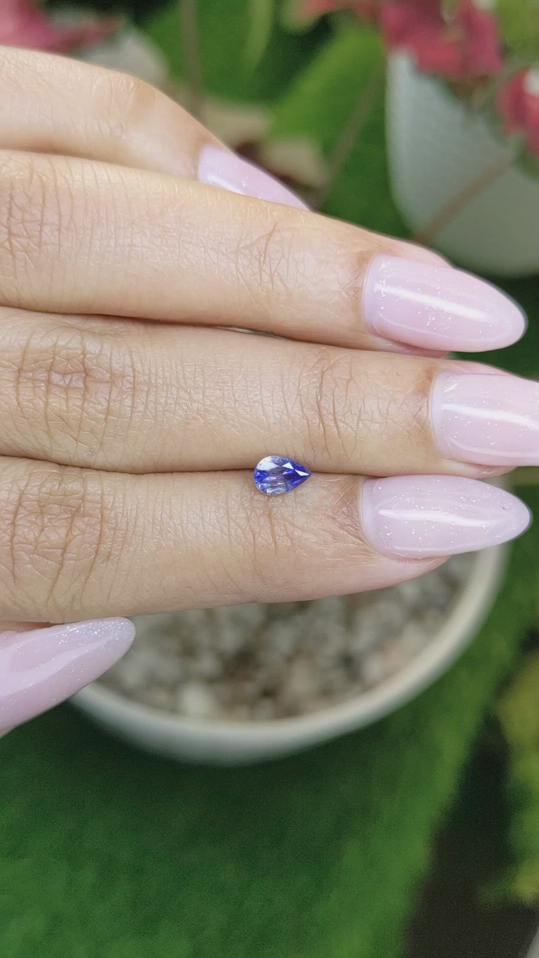 0.45 Ct. Bi Color Sapphire from Ceylon (Sri Lanka) Size Video