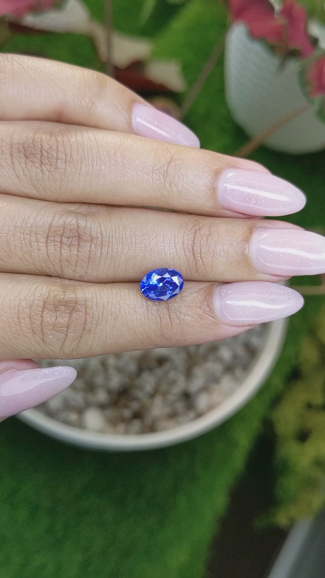 2.24 Ct. Blue Sapphire from Ceylon (Sri Lanka) Size Video