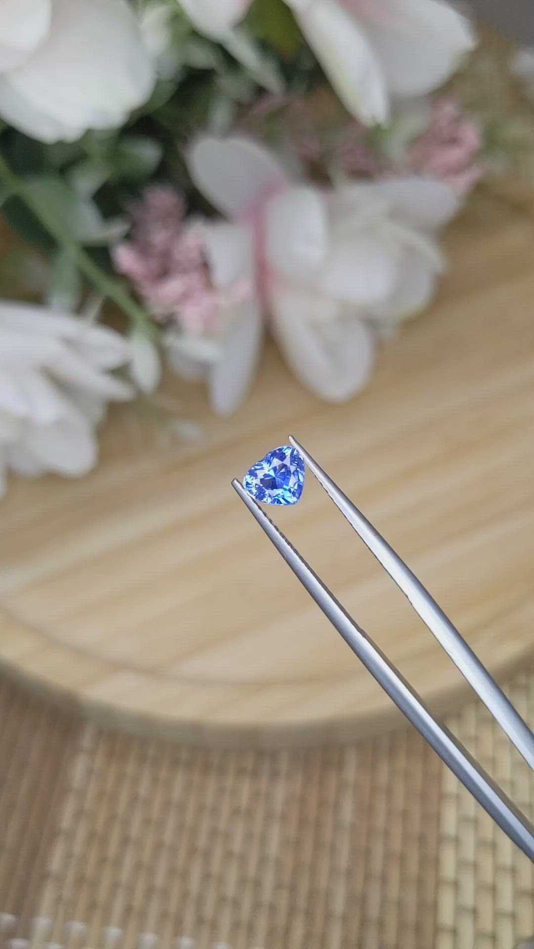 1.07 Ct. Blue Sapphire from Ceylon (Sri Lanka) Size Video