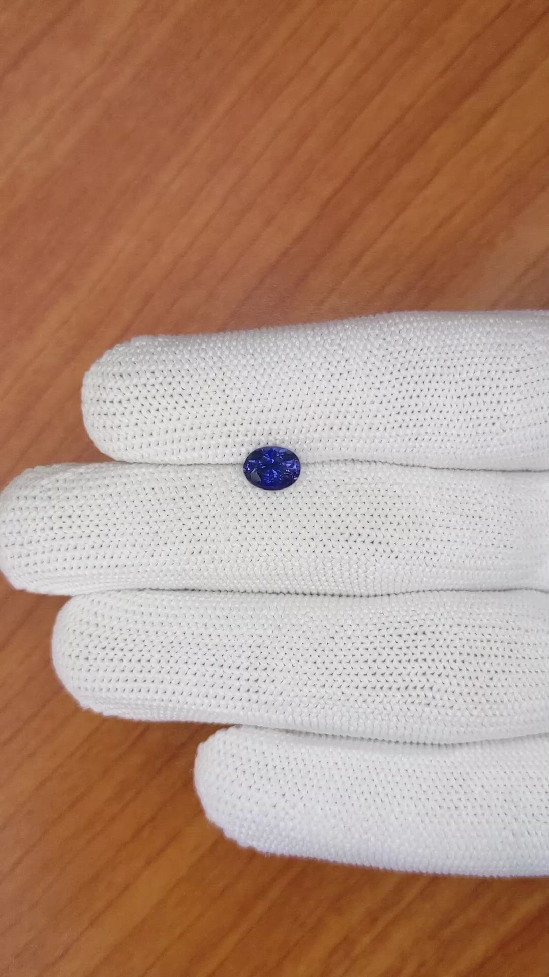 1.04 Ct. Violet Sapphire from Ceylon (Sri Lanka) Size Video