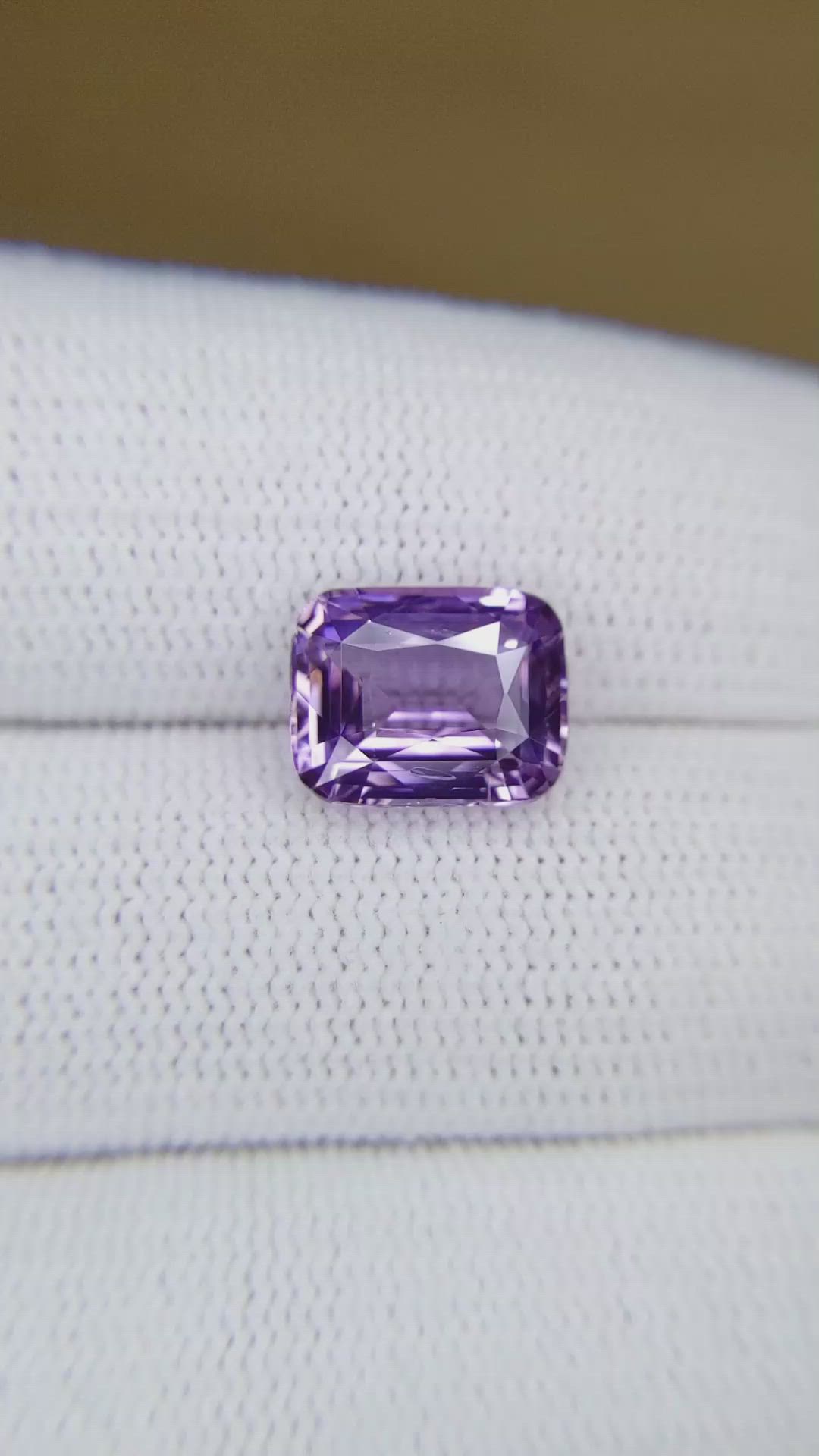 4.17 Ct. Purple Sapphire from Ceylon (Sri Lanka) Size Video