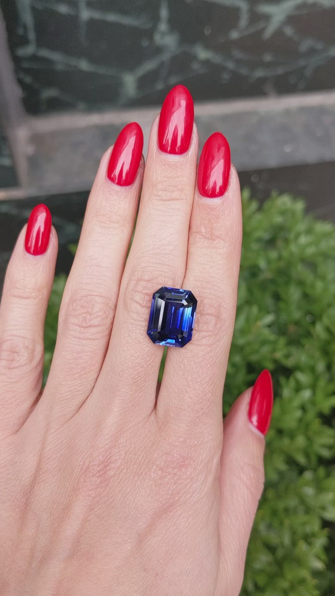 12.74 Ct. Blue Sapphire from Ceylon (Sri Lanka) Size Video