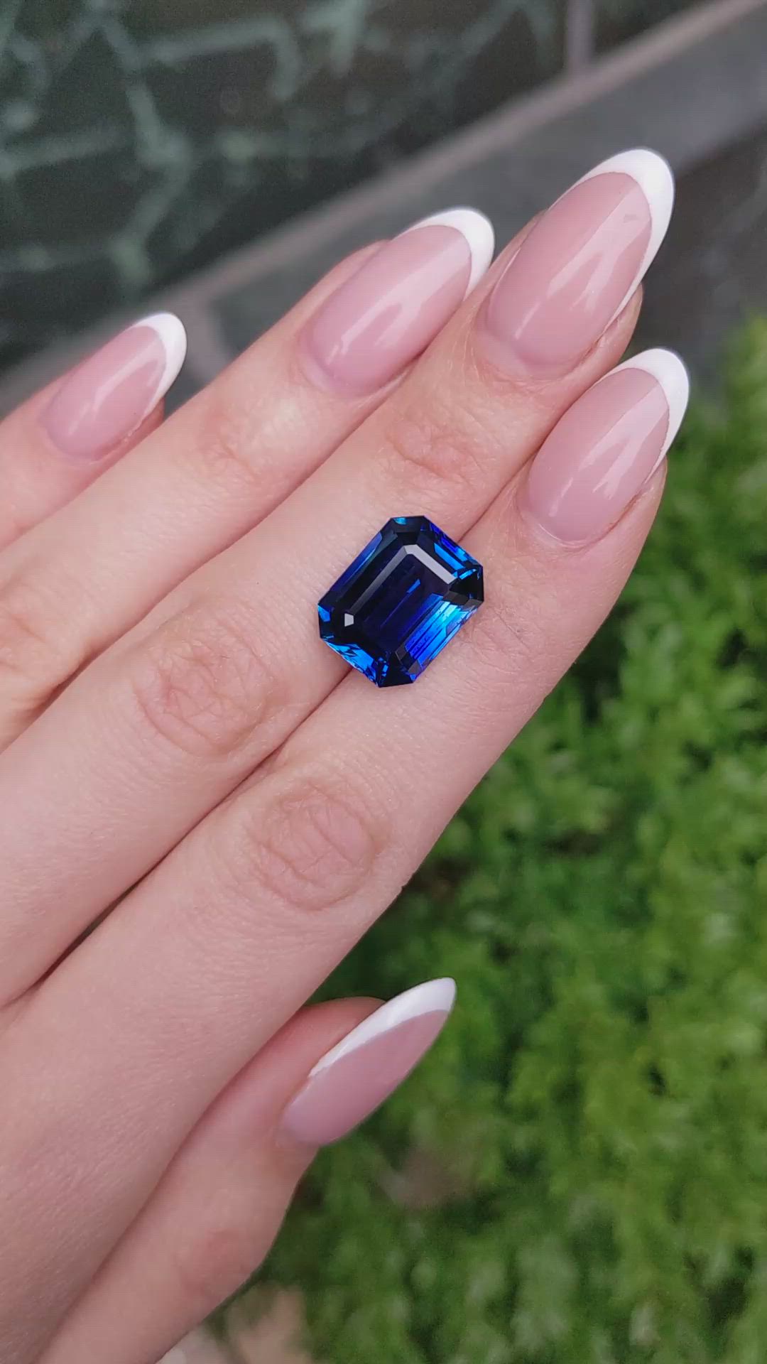 12.74 Ct. Blue Sapphire from Ceylon (Sri Lanka) Size Video