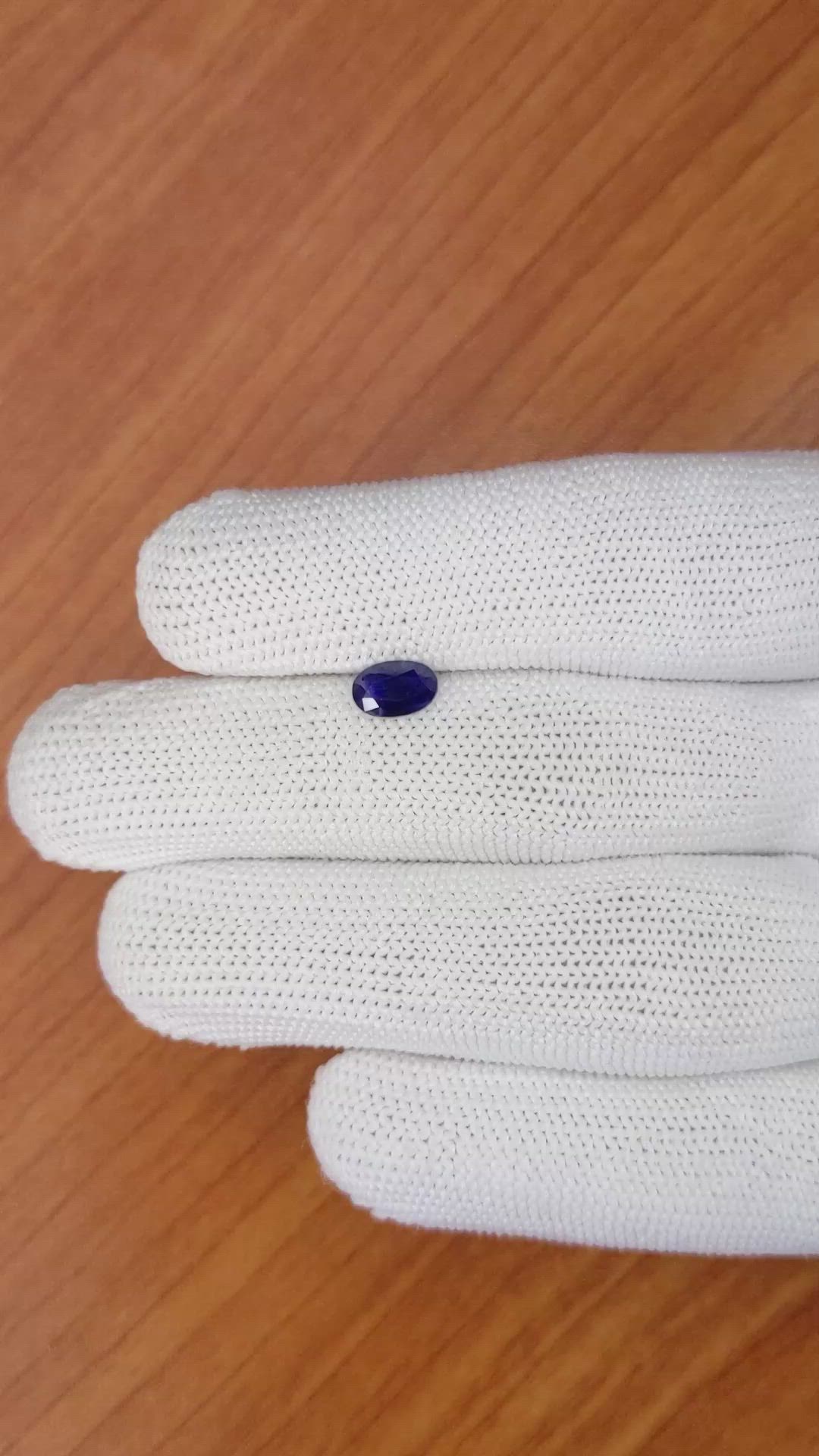 0.81 Ct. Blue Sapphire from Ceylon (Sri Lanka) Size Video