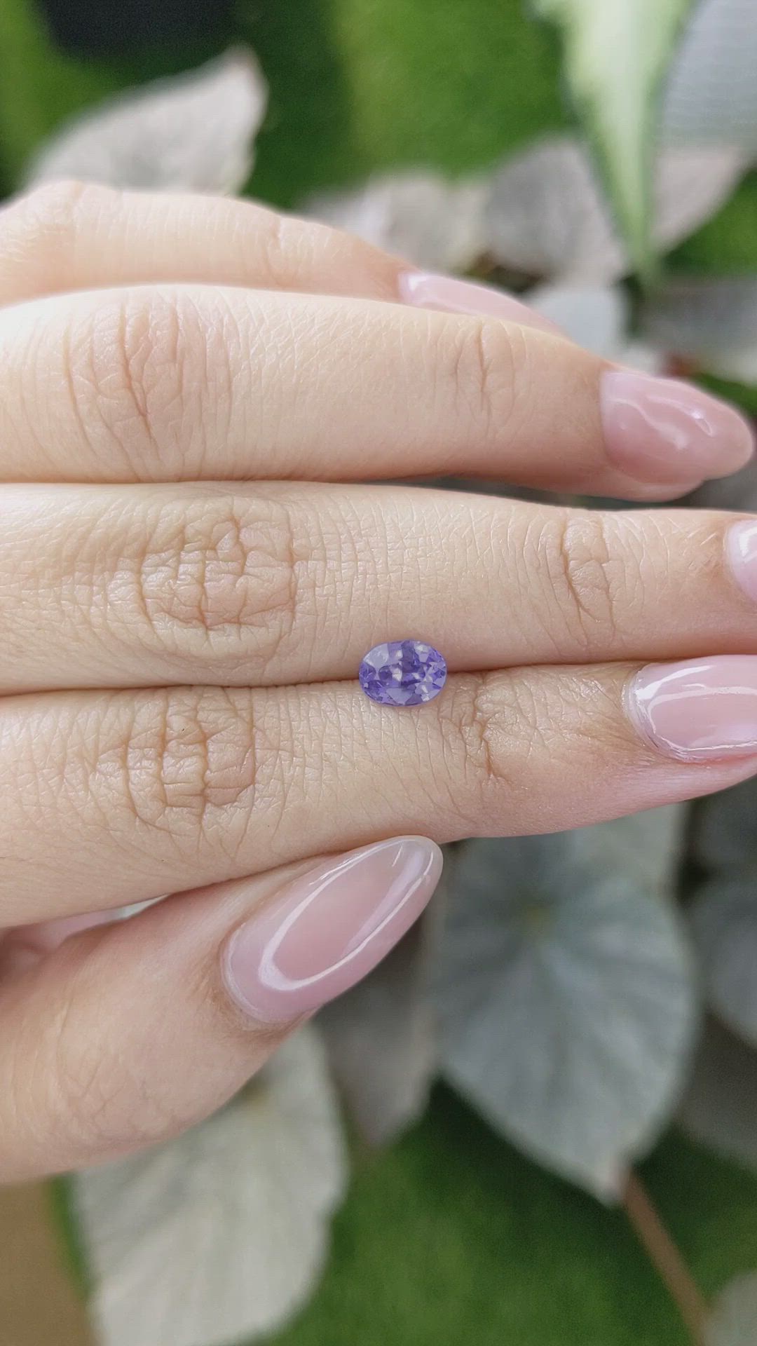 1.04 Ct. Pinkish Purple Sapphire from Ceylon (Sri Lanka) Size Video