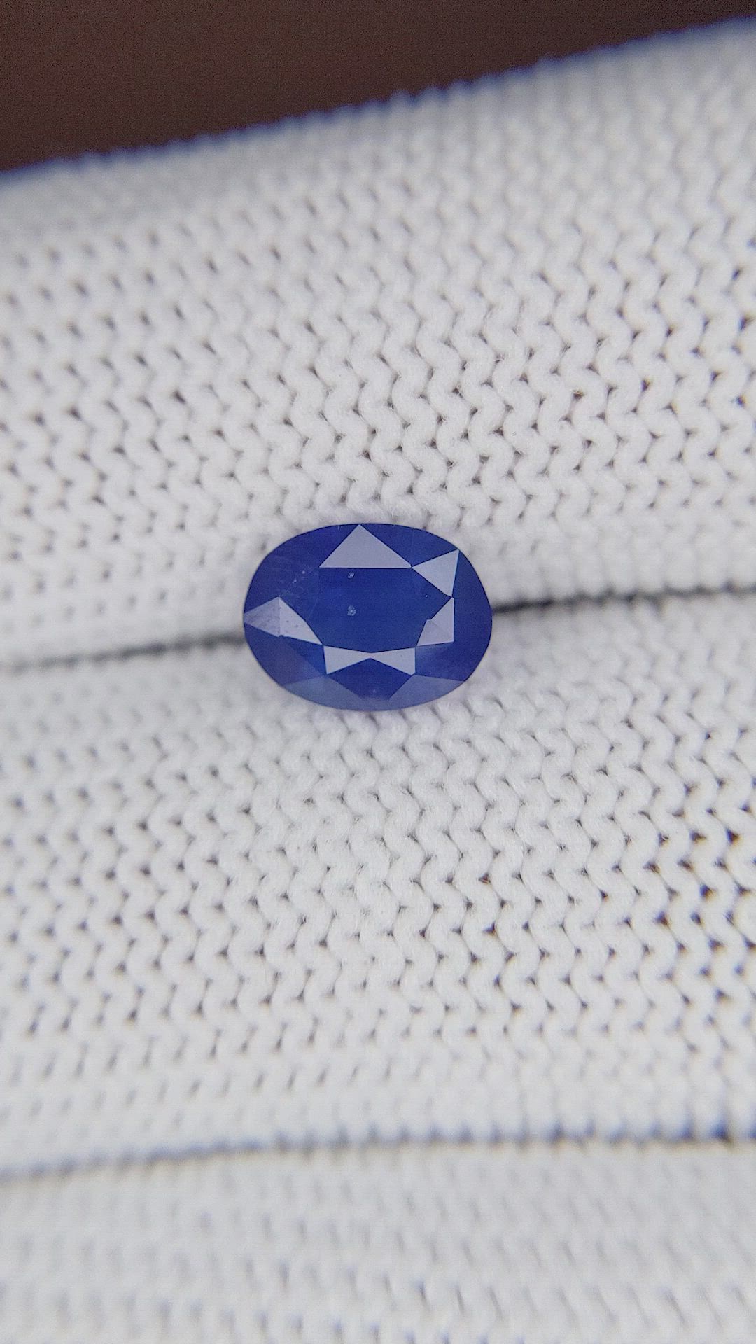 1.61 Ct. Blue Sapphire from Ceylon (Sri Lanka) Size Video