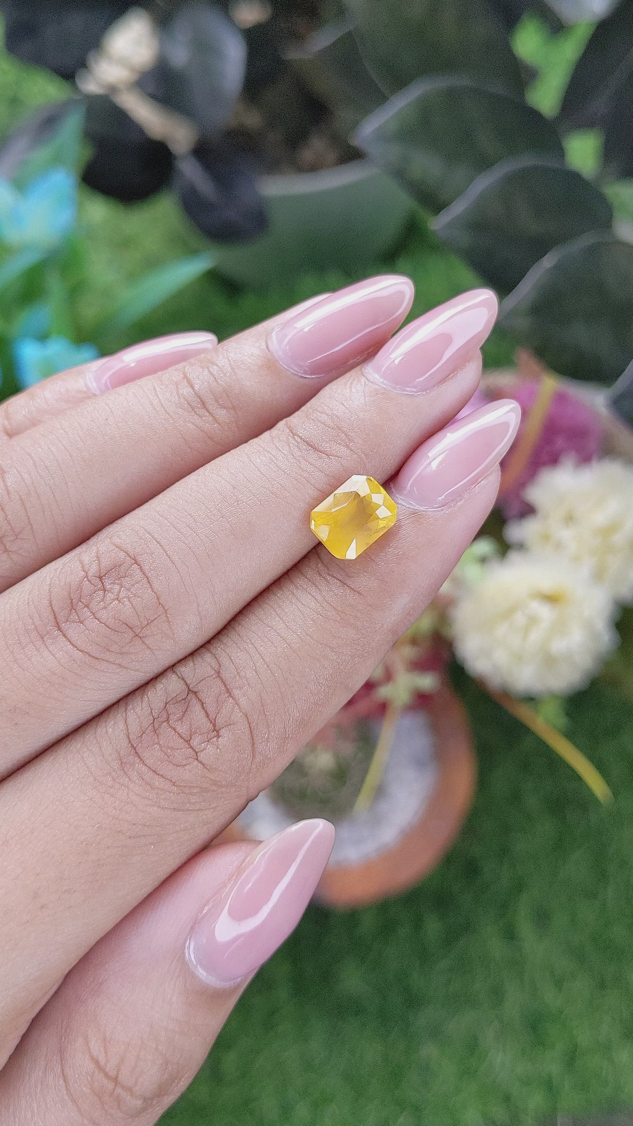 3.01 Ct. Orangish Yellow Sapphire from Ceylon (Sri Lanka) Size Video