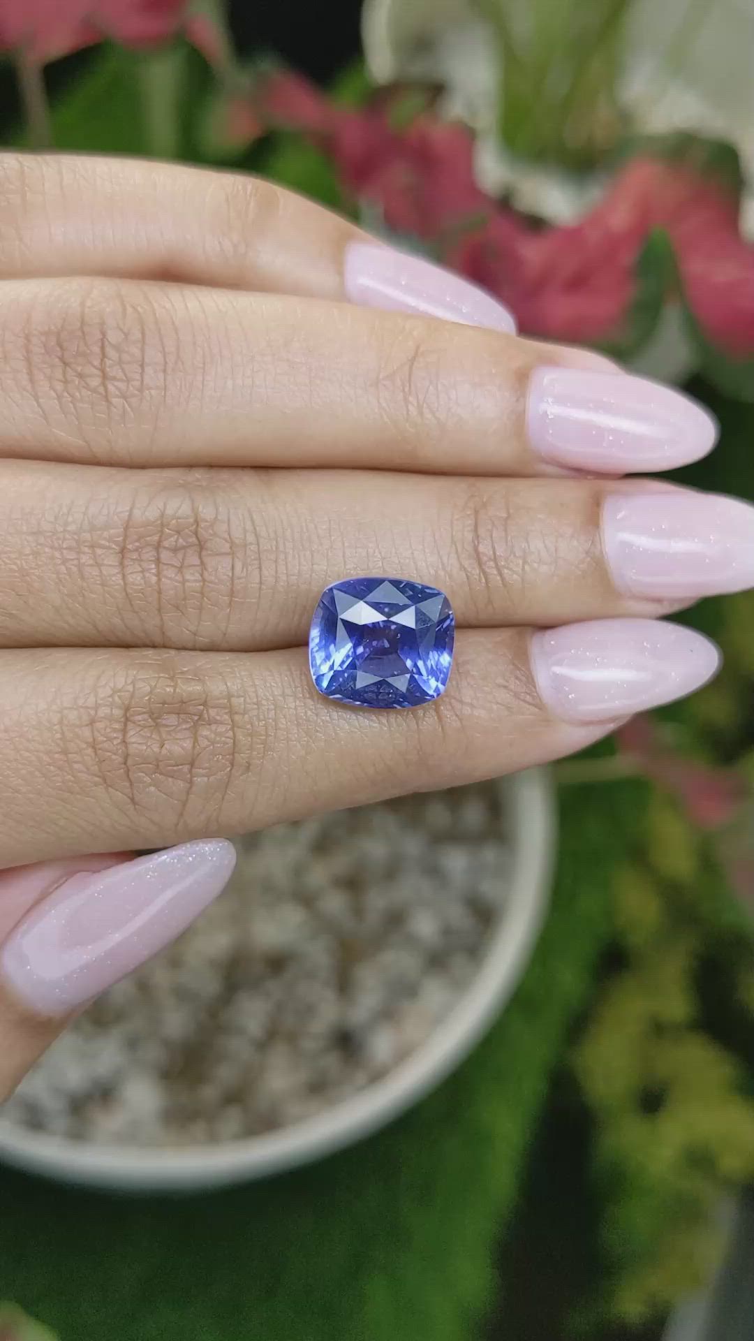 10.10 Ct. Blue Sapphire from Ceylon (Sri Lanka) Size Video