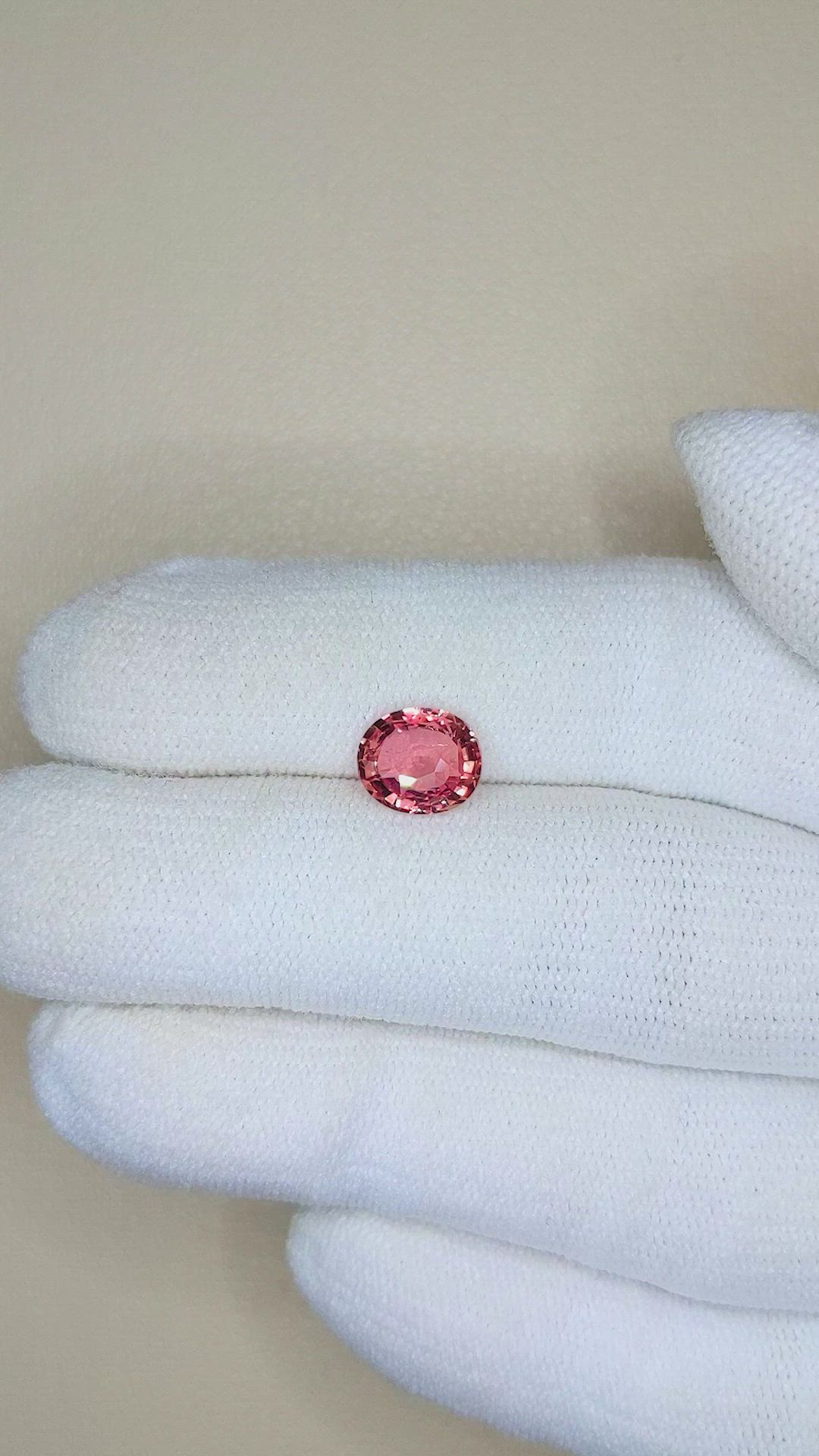 1.60 Ct. Padparadscha Sapphire from Ceylon (Sri Lanka) Size Video