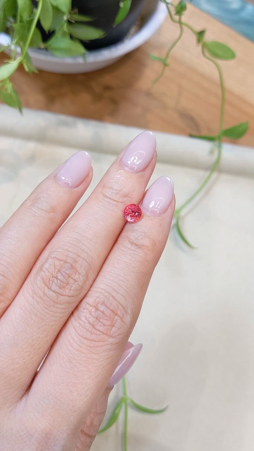 1.07 Ct. Reddish Pink Sapphire from Ceylon (Sri Lanka) Size Video