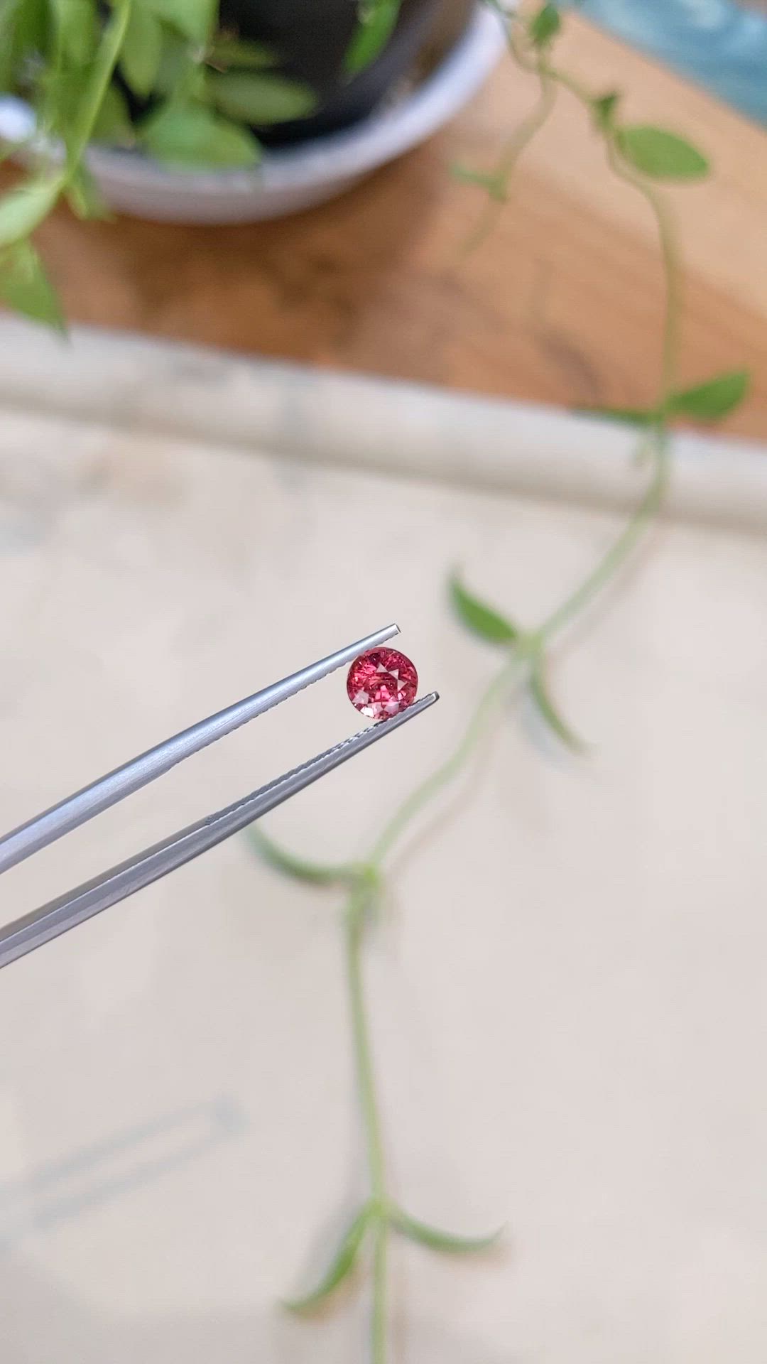 1.07 Ct. Reddish Pink Sapphire from Ceylon (Sri Lanka) Size Video