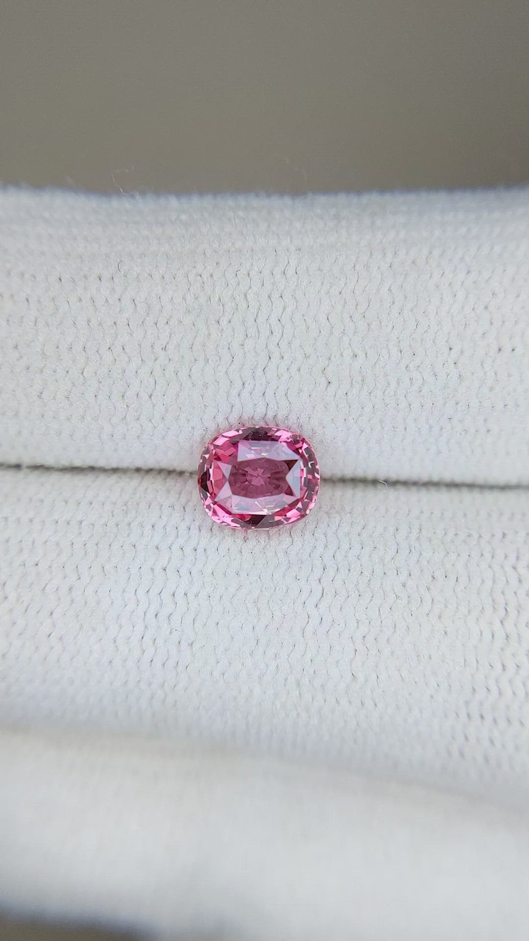 1.11 Ct. Reddish Pink Sapphire from Ceylon (Sri Lanka) Size Video