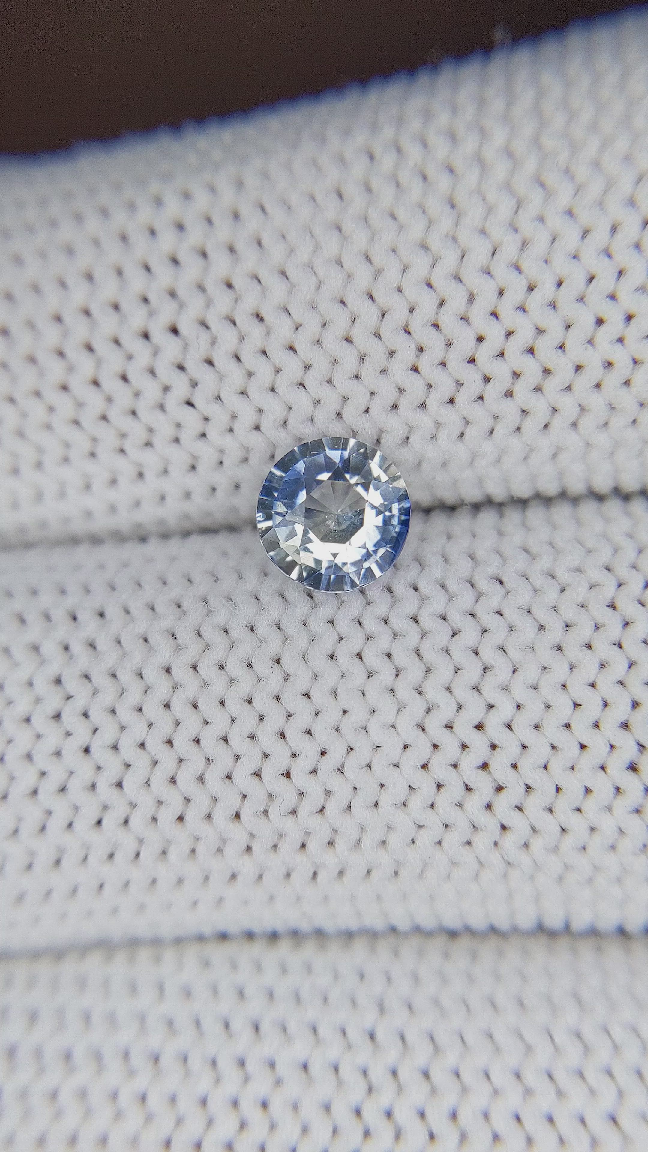 1.09 Ct. Bi Color / Parti Sapphire from Ceylon (Sri Lanka) Size Video