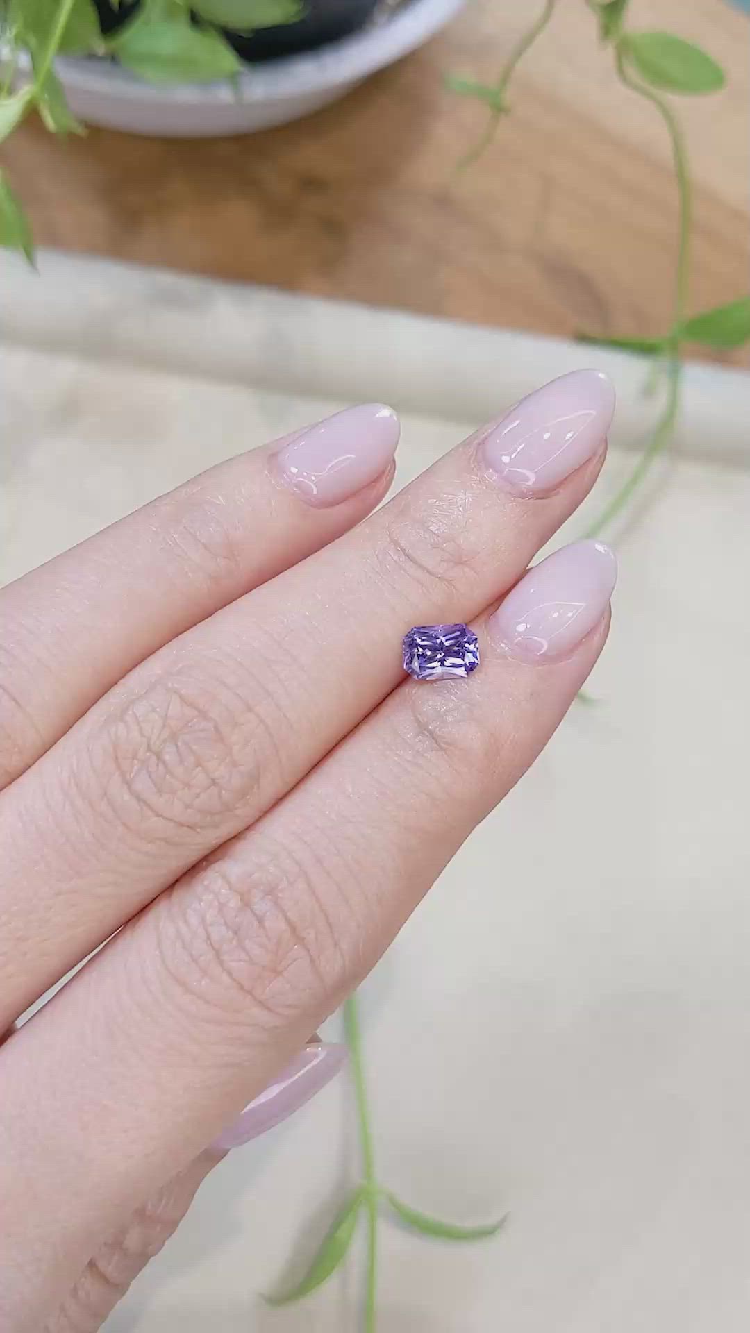 1.05 Ct. Purple Sapphire from Ceylon (Sri Lanka) Size Video