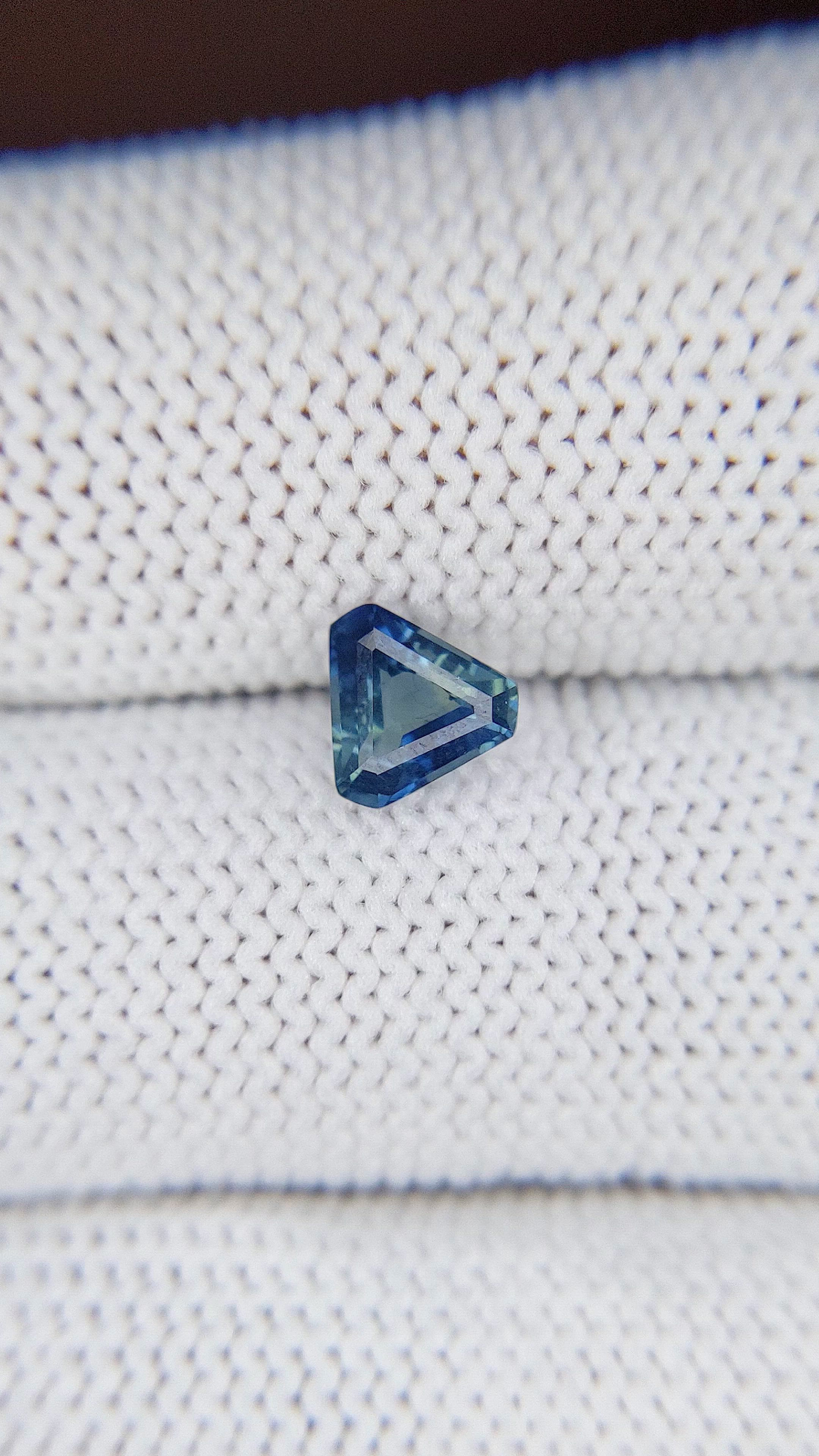 0.97 Ct. Greenish Blue Sapphire from Nigeria Size Video