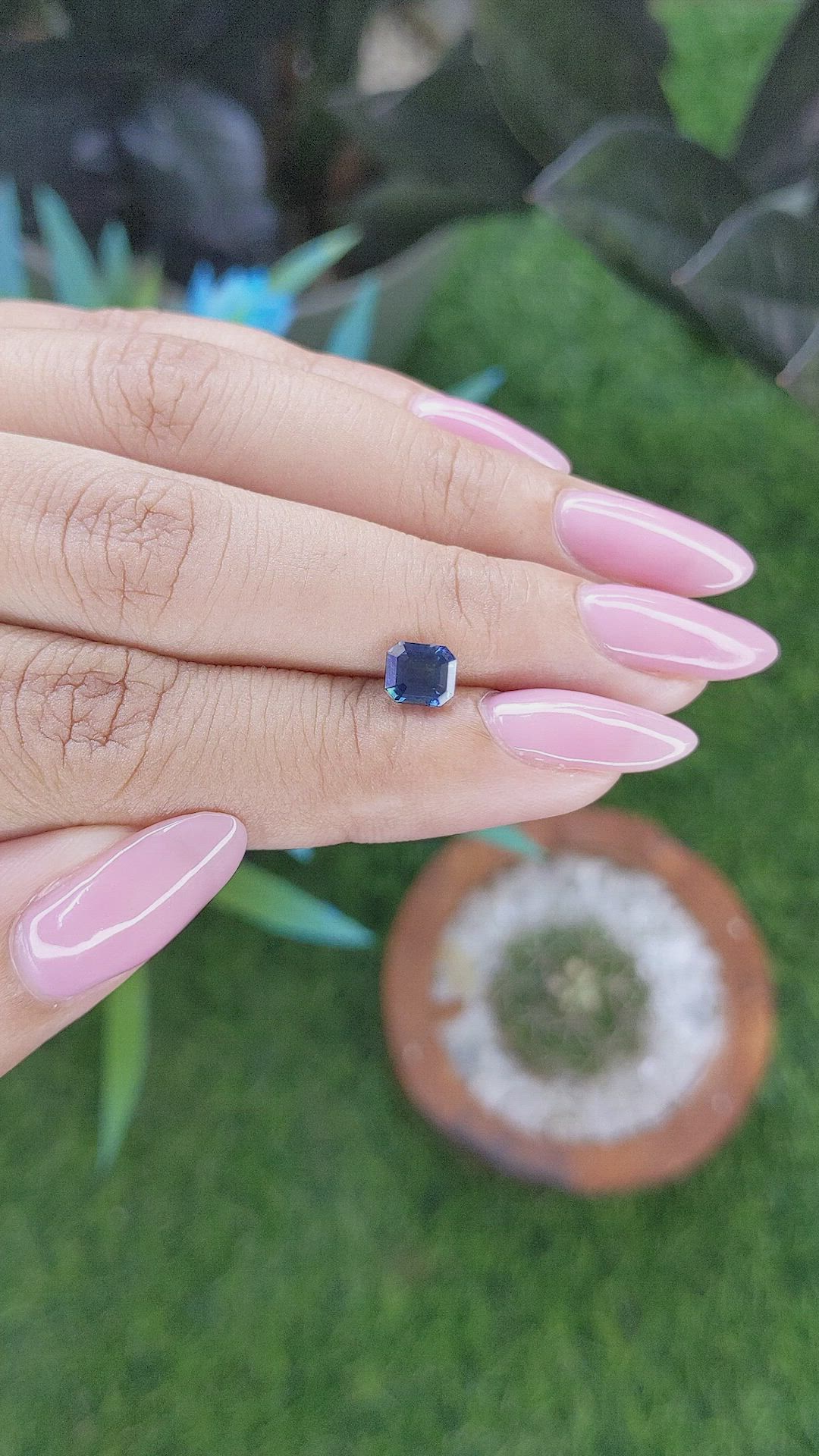 1.06 Ct. Greenish Blue Sapphire from Nigeria Size Video