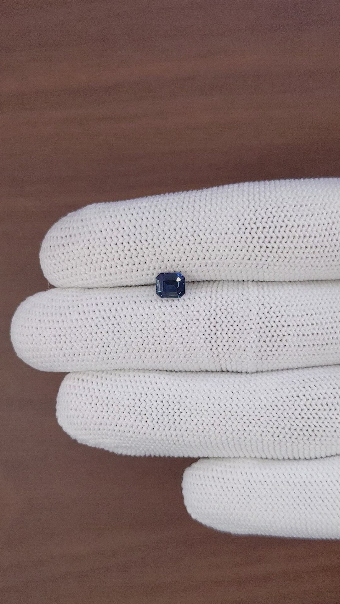 1.06 Ct. Greenish Blue Sapphire from Nigeria Size Video