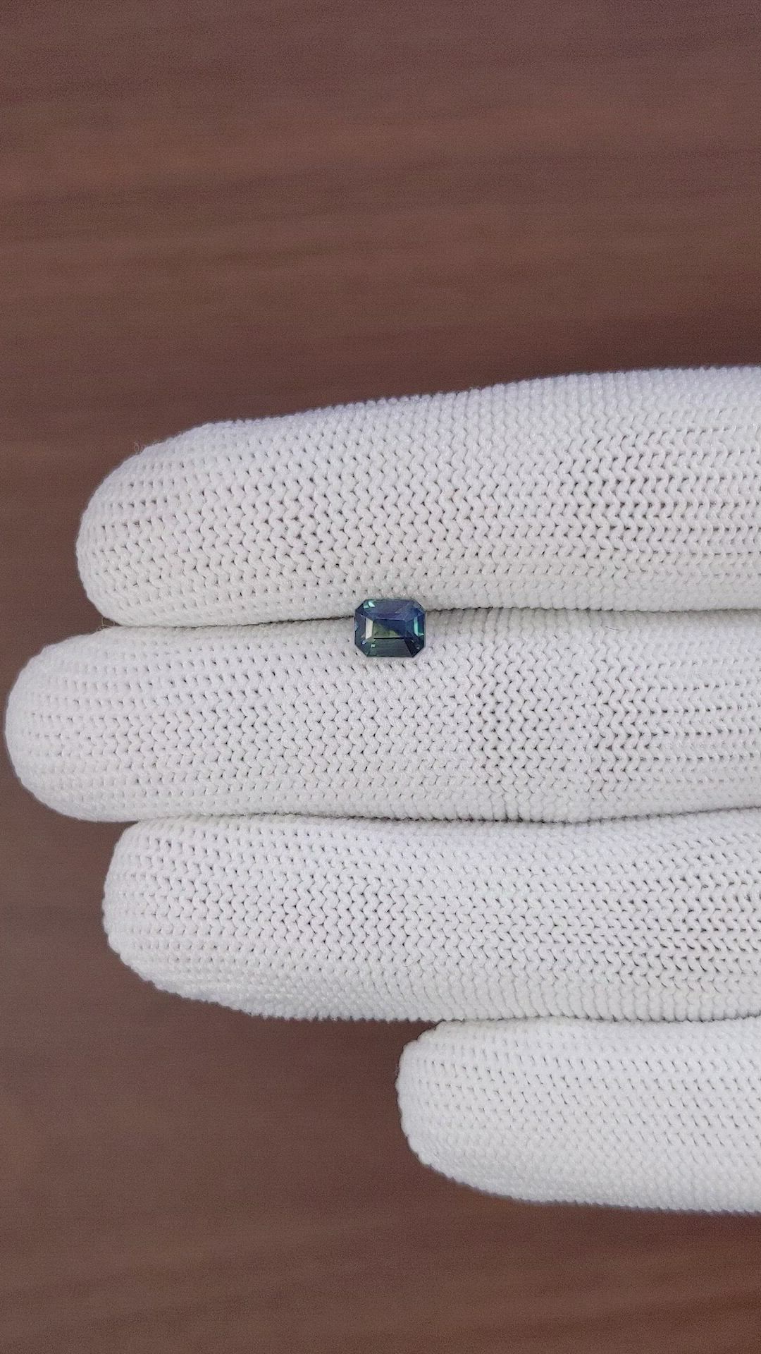 1.11 Ct. Bi Color / Parti Sapphire from Nigeria Size Video