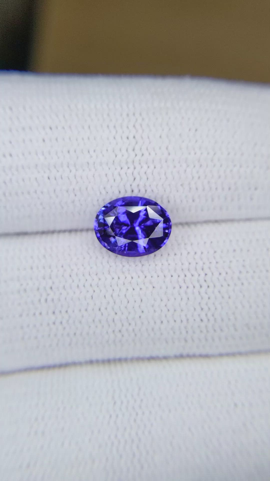 2.22 Ct. Blue Sapphire from Ceylon (Sri Lanka) Size Video