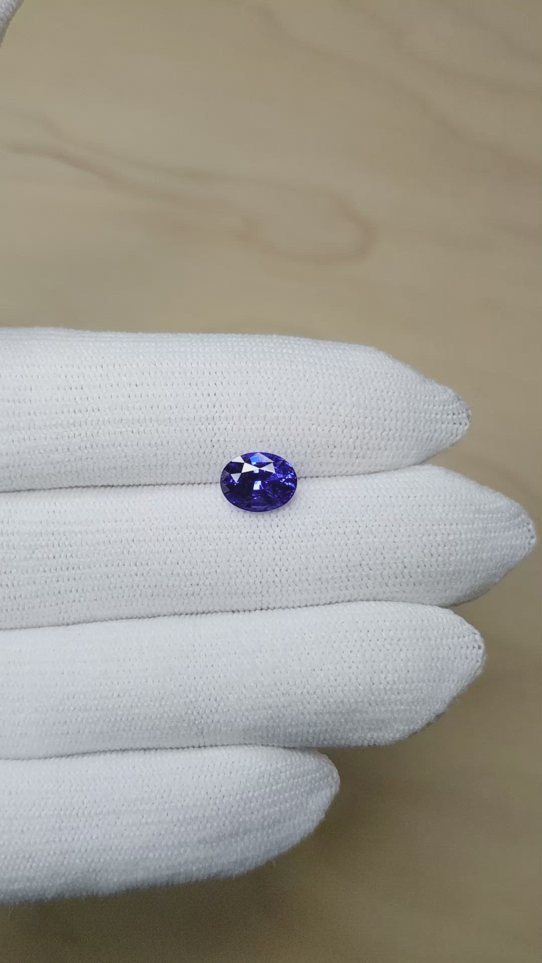 2.22 Ct. Blue Sapphire from Ceylon (Sri Lanka) Size Video