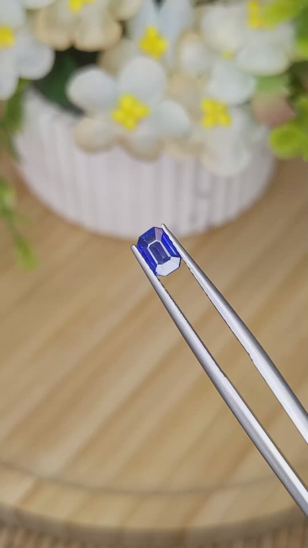 0.60 Ct. Blue Sapphire from Ceylon (Sri Lanka) Size Video