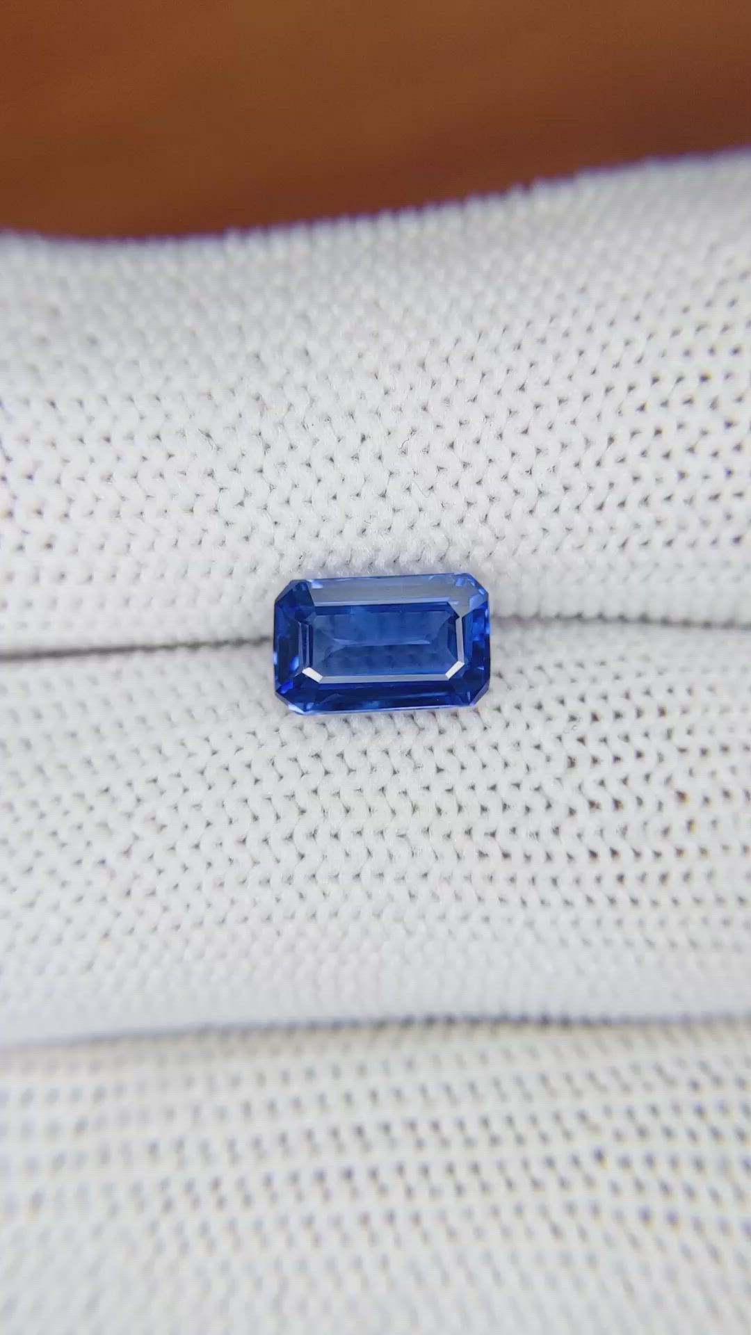 2.00 Ct. Blue Sapphire from Ceylon (Sri Lanka) Size Video