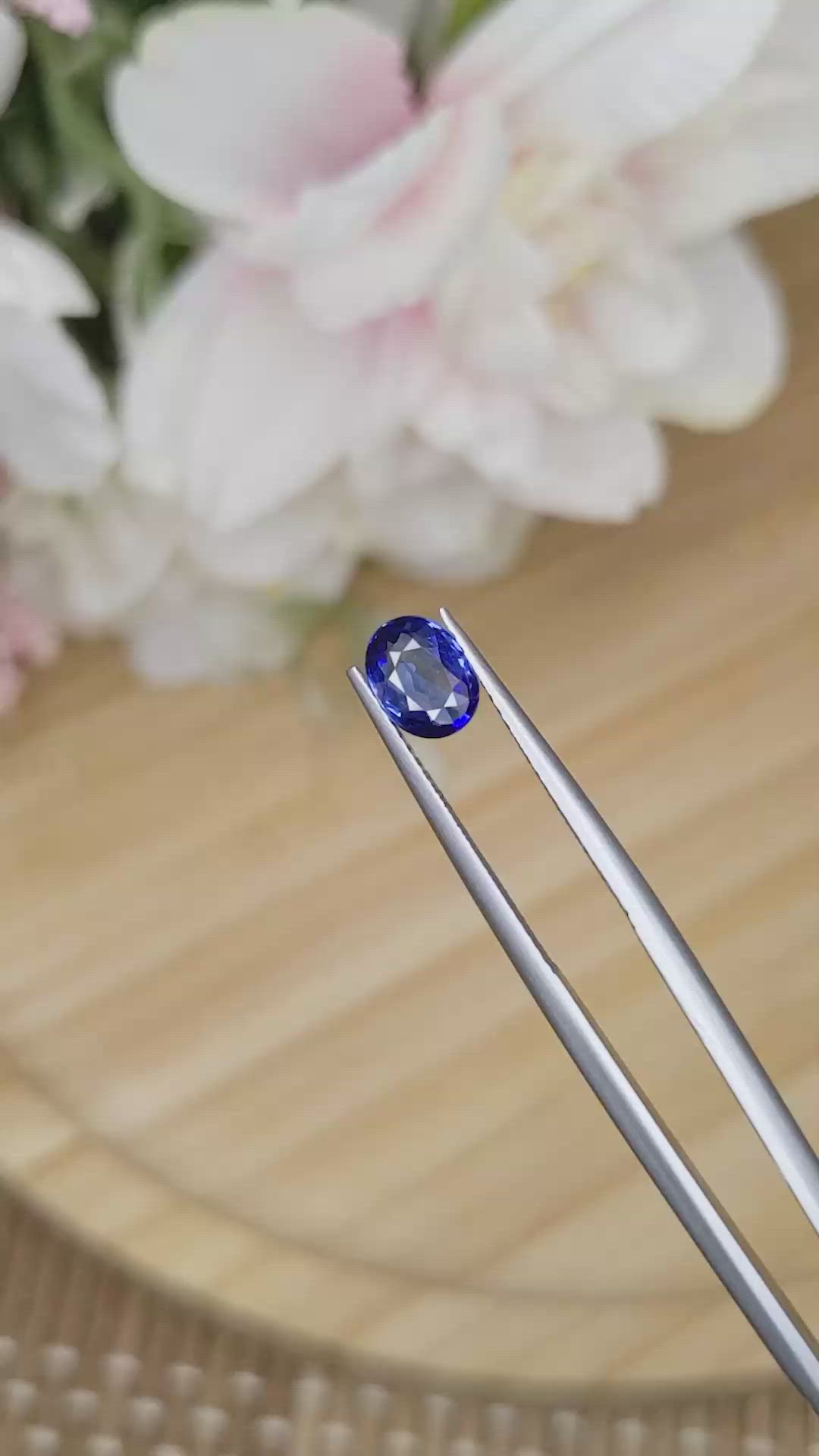 1.02 Ct. Blue Sapphire from Ceylon (Sri Lanka) Size Video