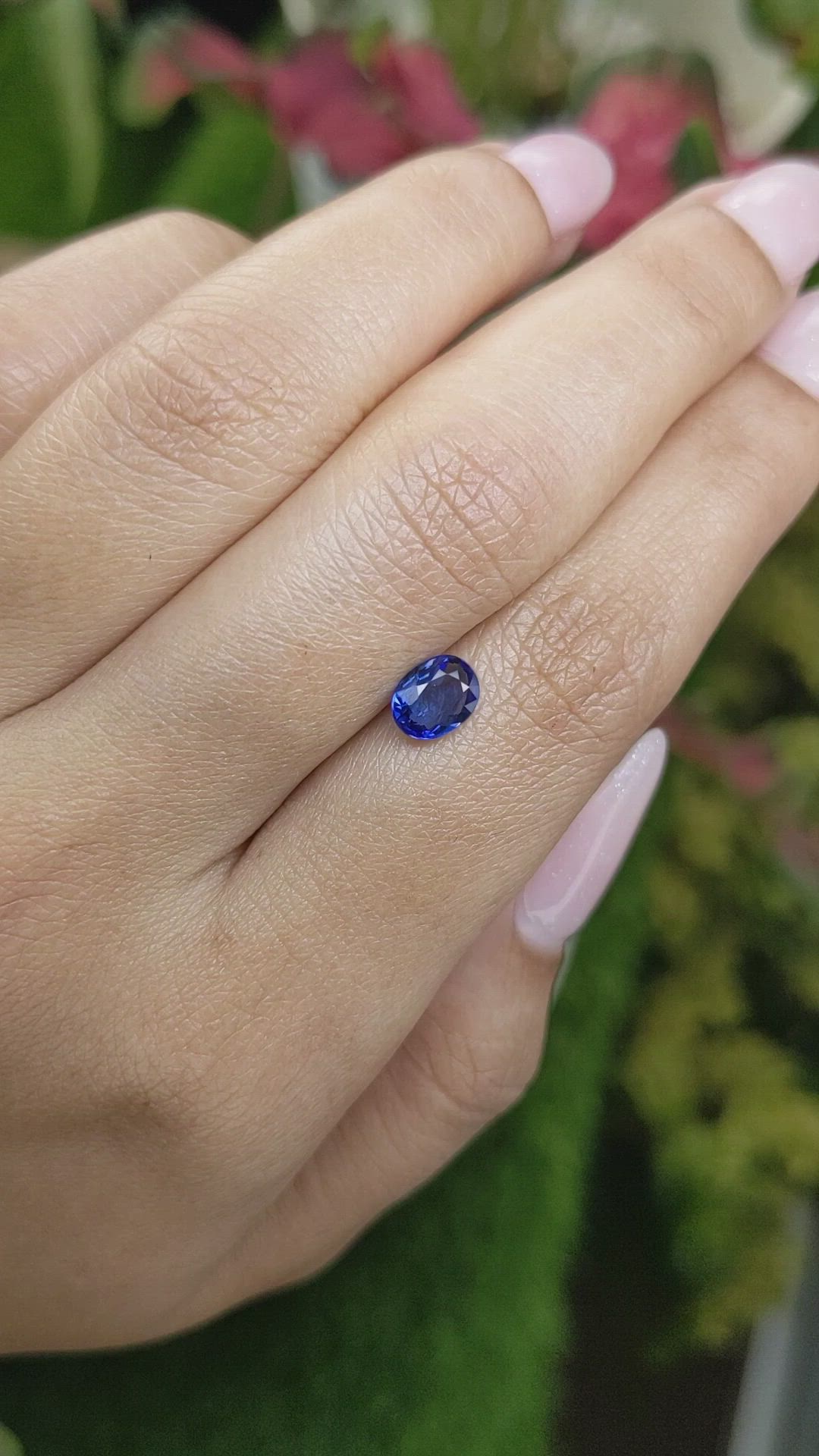 1.02 Ct. Blue Sapphire from Ceylon (Sri Lanka) Size Video