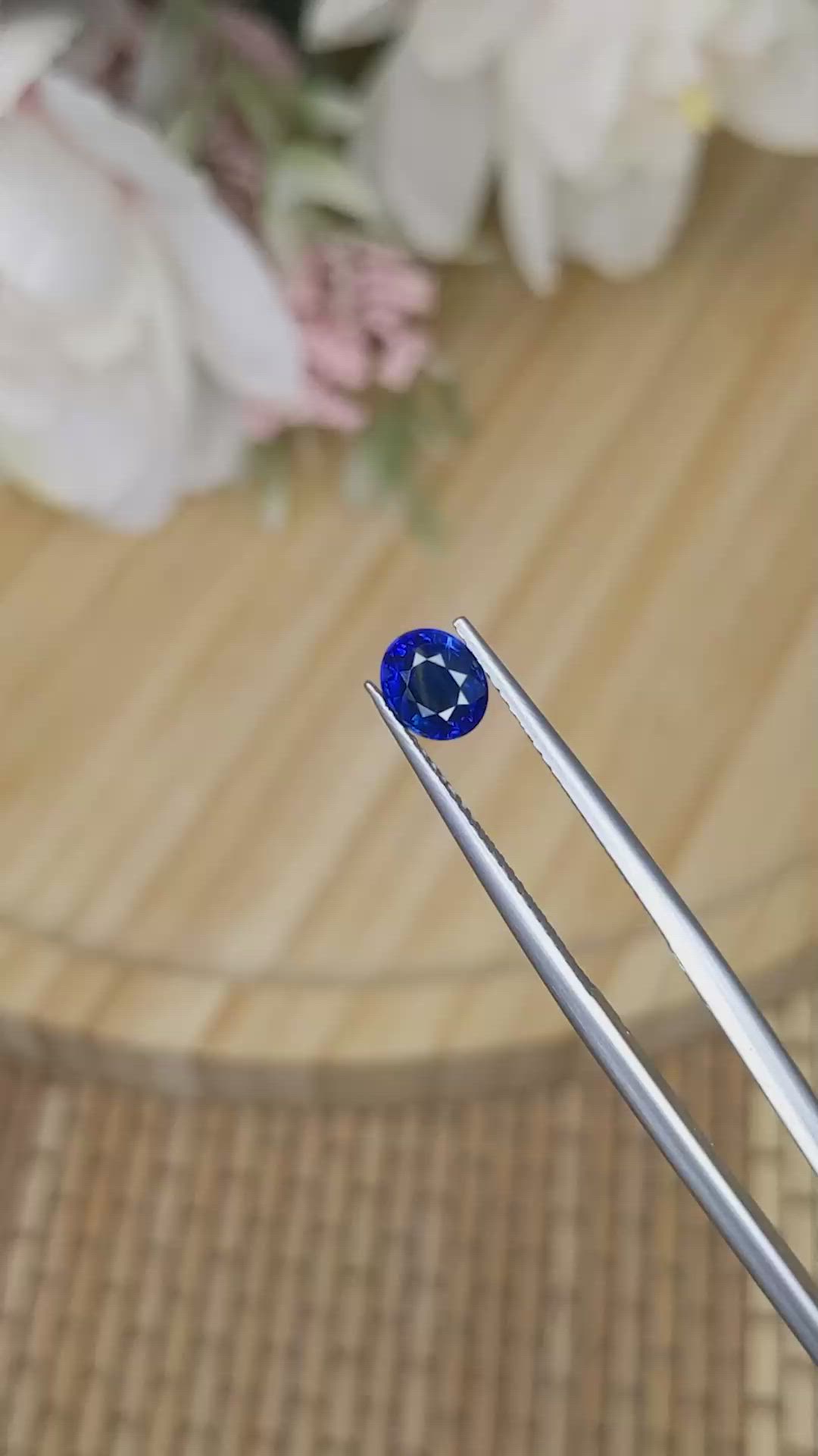 1.04 Ct. Blue Sapphire from Ceylon (Sri Lanka) Size Video