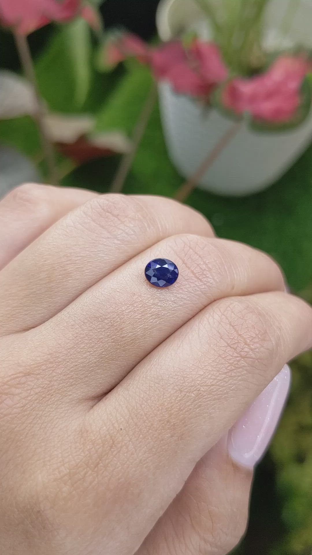 1.04 Ct. Blue Sapphire from Ceylon (Sri Lanka) Size Video