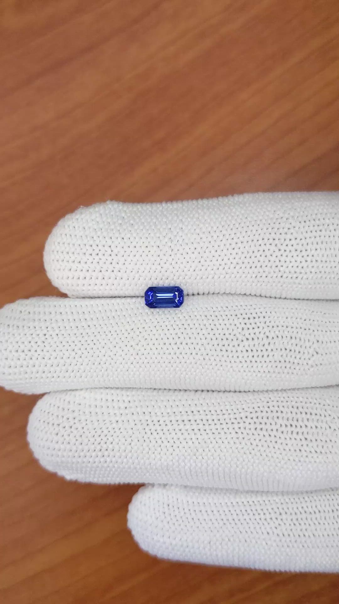 0.73 Ct. Blue Sapphire from Ceylon (Sri Lanka) Size Video