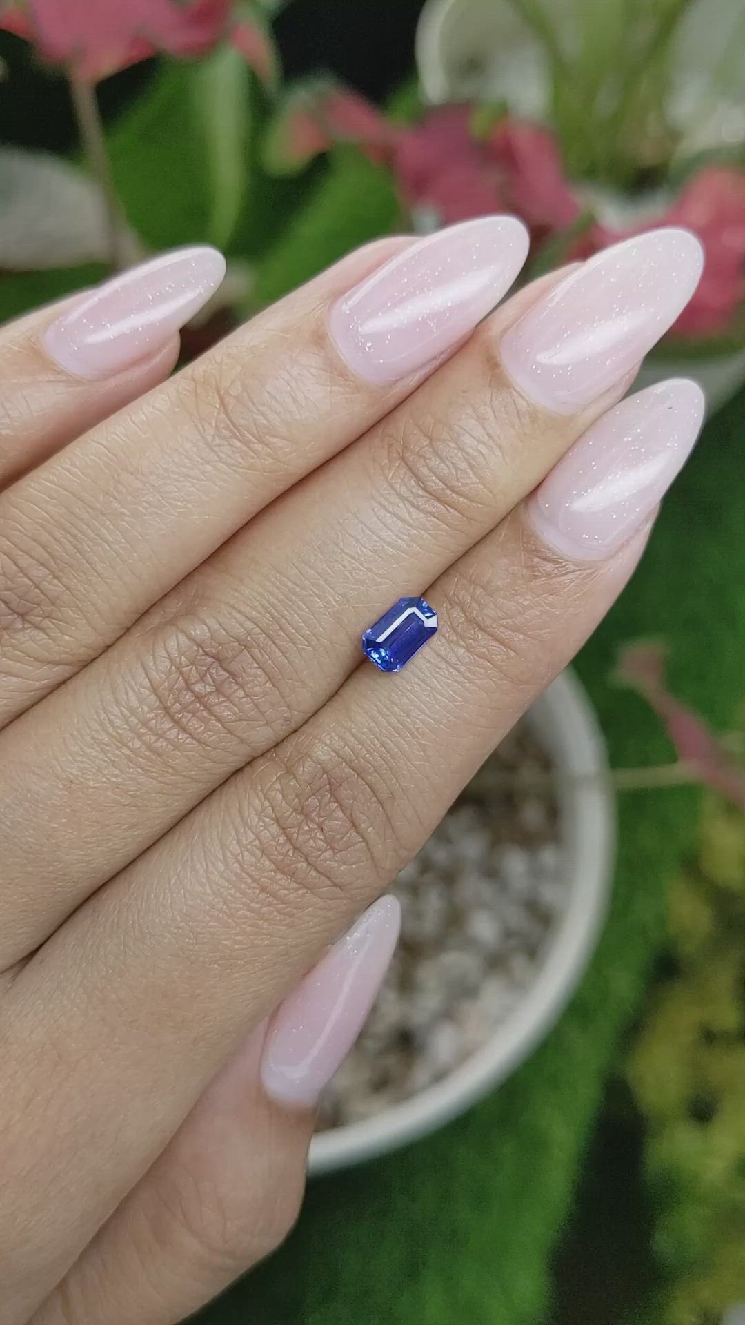 0.90 Ct. Blue Sapphire from Ceylon (Sri Lanka) Size Video