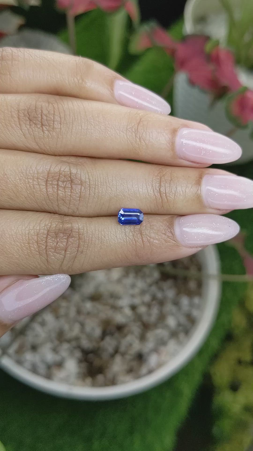 0.90 Ct. Blue Sapphire from Ceylon (Sri Lanka) Size Video