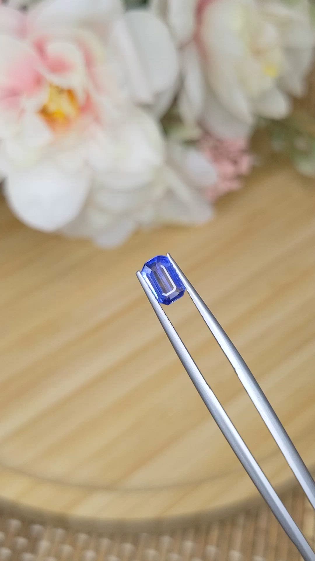 0.84 Ct. Blue Sapphire from Ceylon (Sri Lanka) Size Video