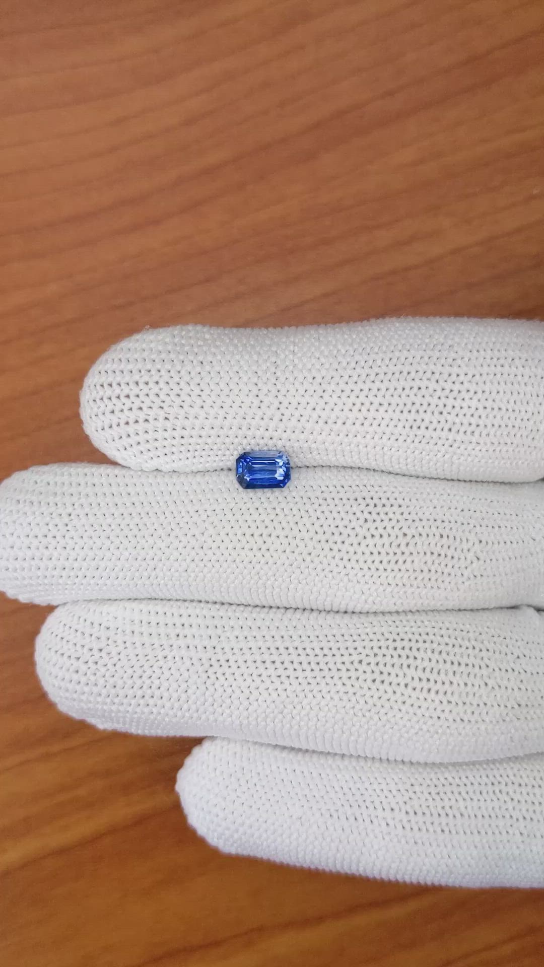 0.88 Ct. Blue Sapphire from Ceylon (Sri Lanka) Size Video