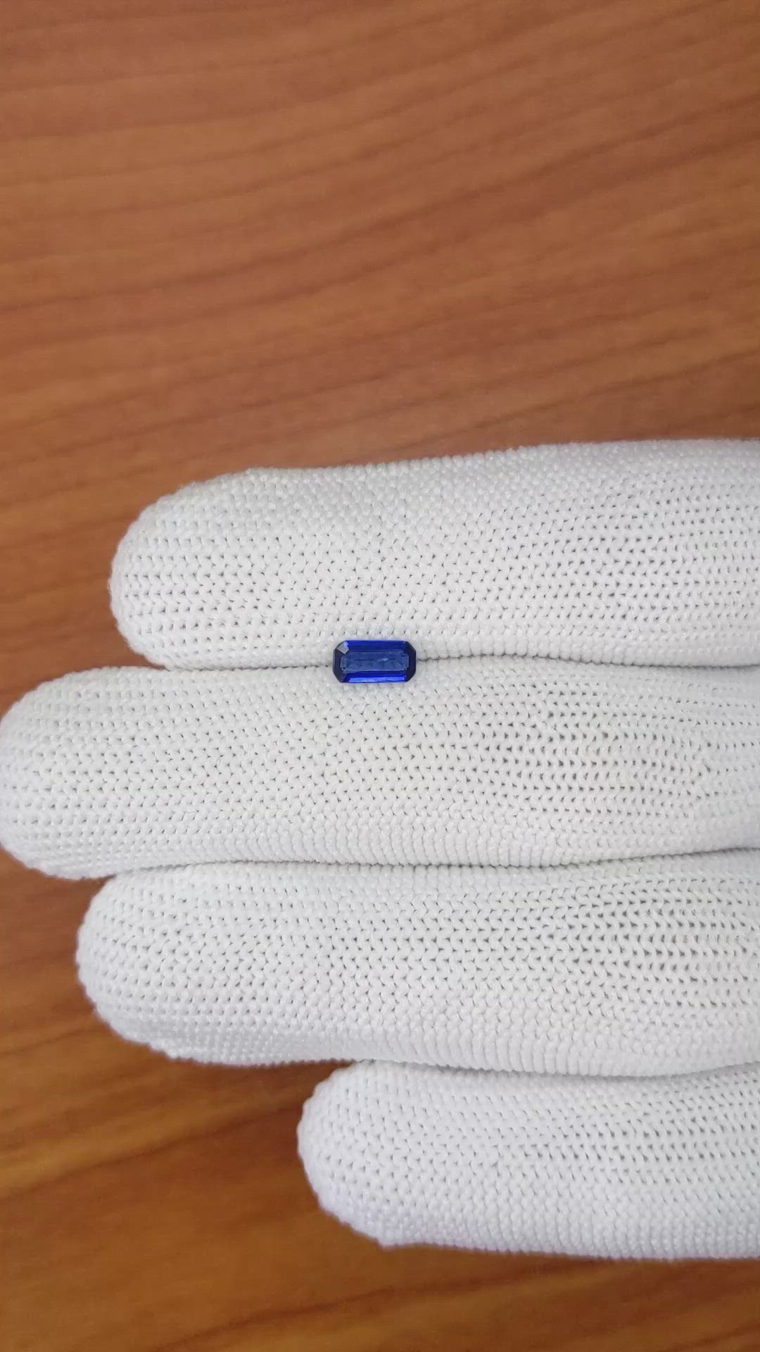 0.51 Ct. Blue Sapphire from Ceylon (Sri Lanka) Size Video