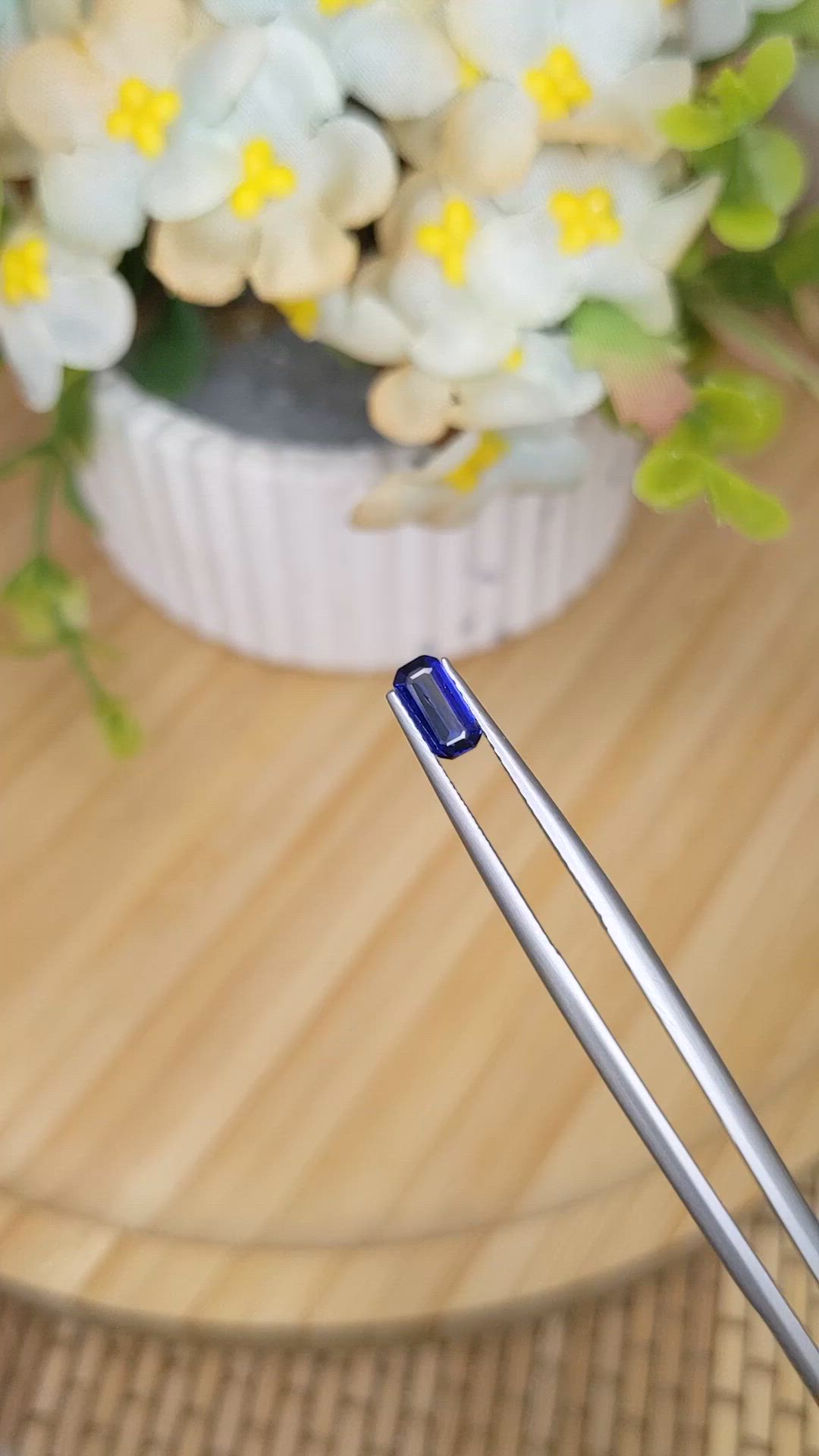 0.51 Ct. Blue Sapphire from Ceylon (Sri Lanka) Size Video