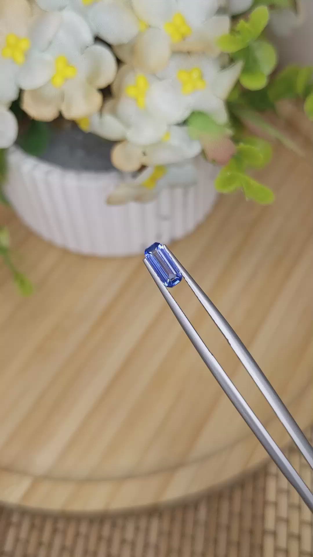 0.65 Ct. Blue Sapphire from Ceylon (Sri Lanka) Size Video
