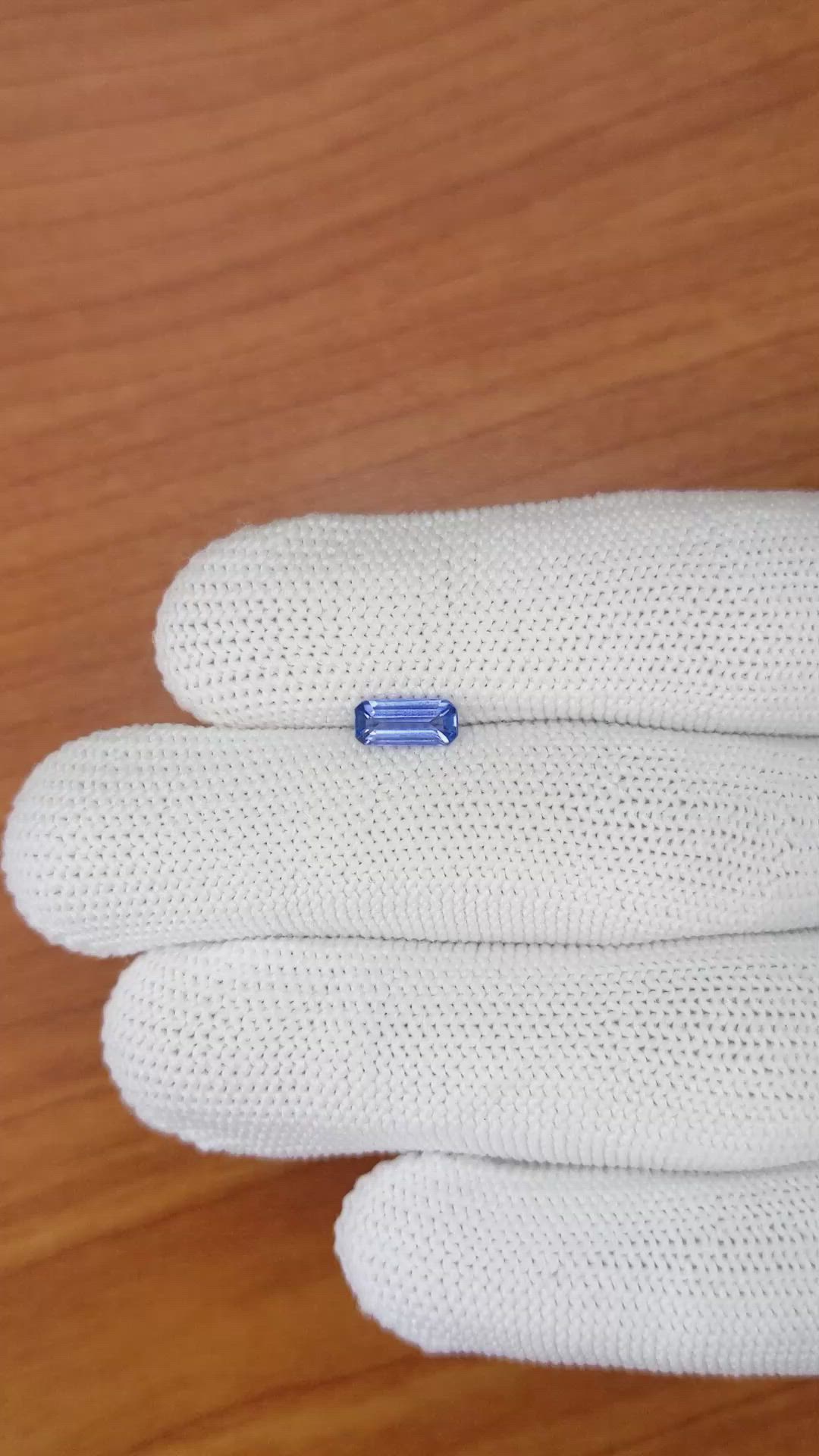 0.65 Ct. Blue Sapphire from Ceylon (Sri Lanka) Size Video